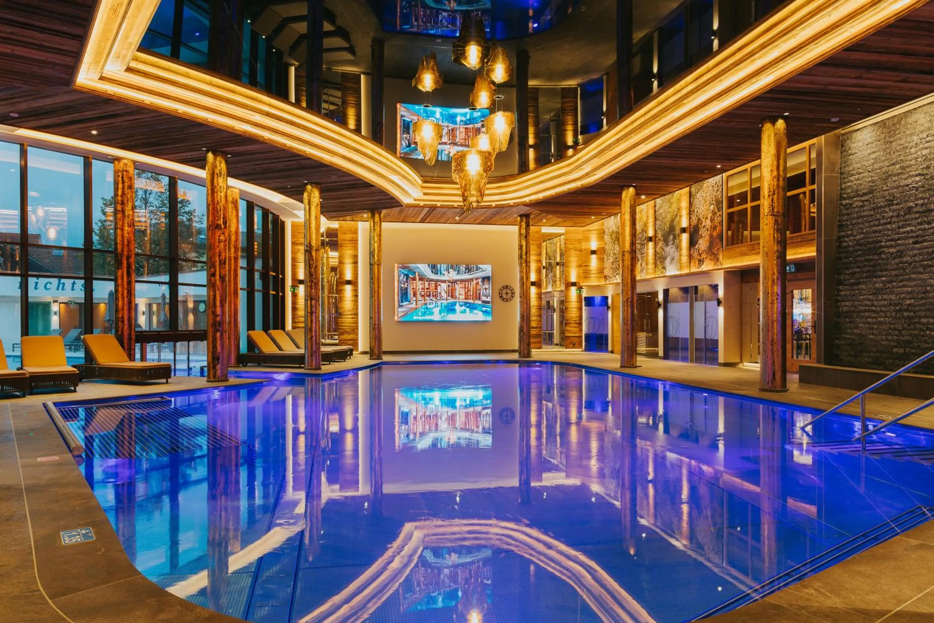 Pool view in Ortner's Resort