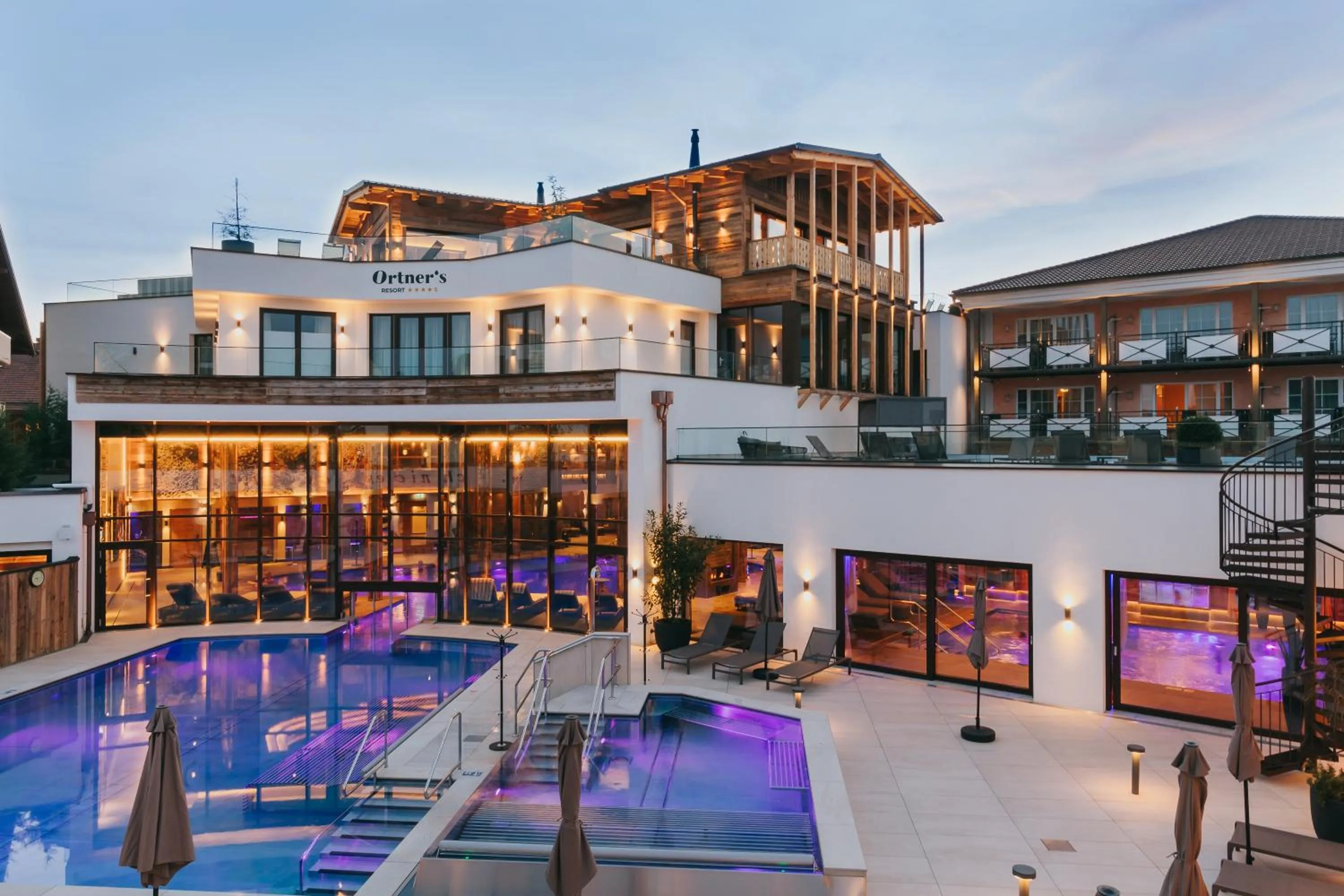 Facade/entrance in Ortner's Resort