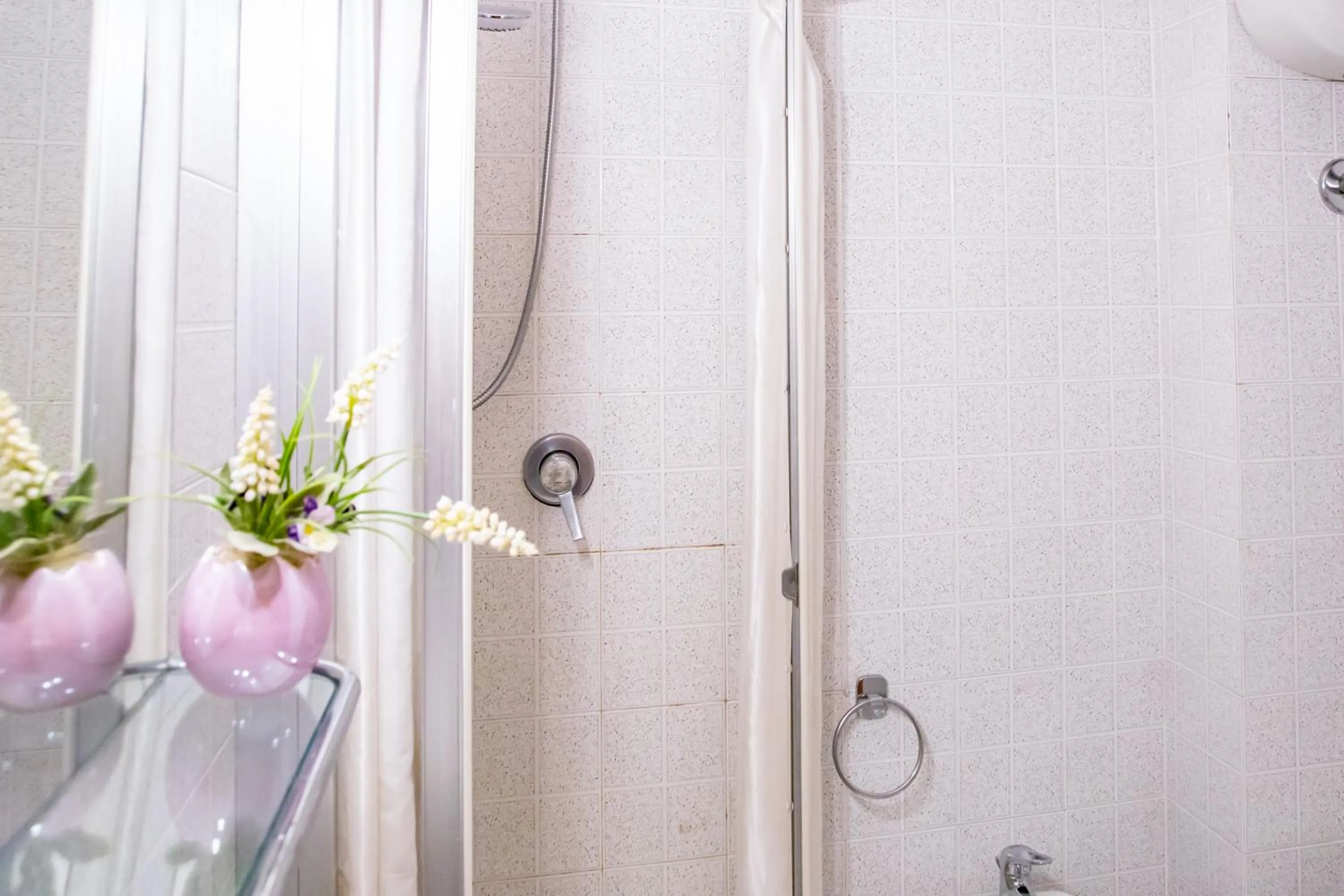 Shower in Gardenia Casa Vacanze