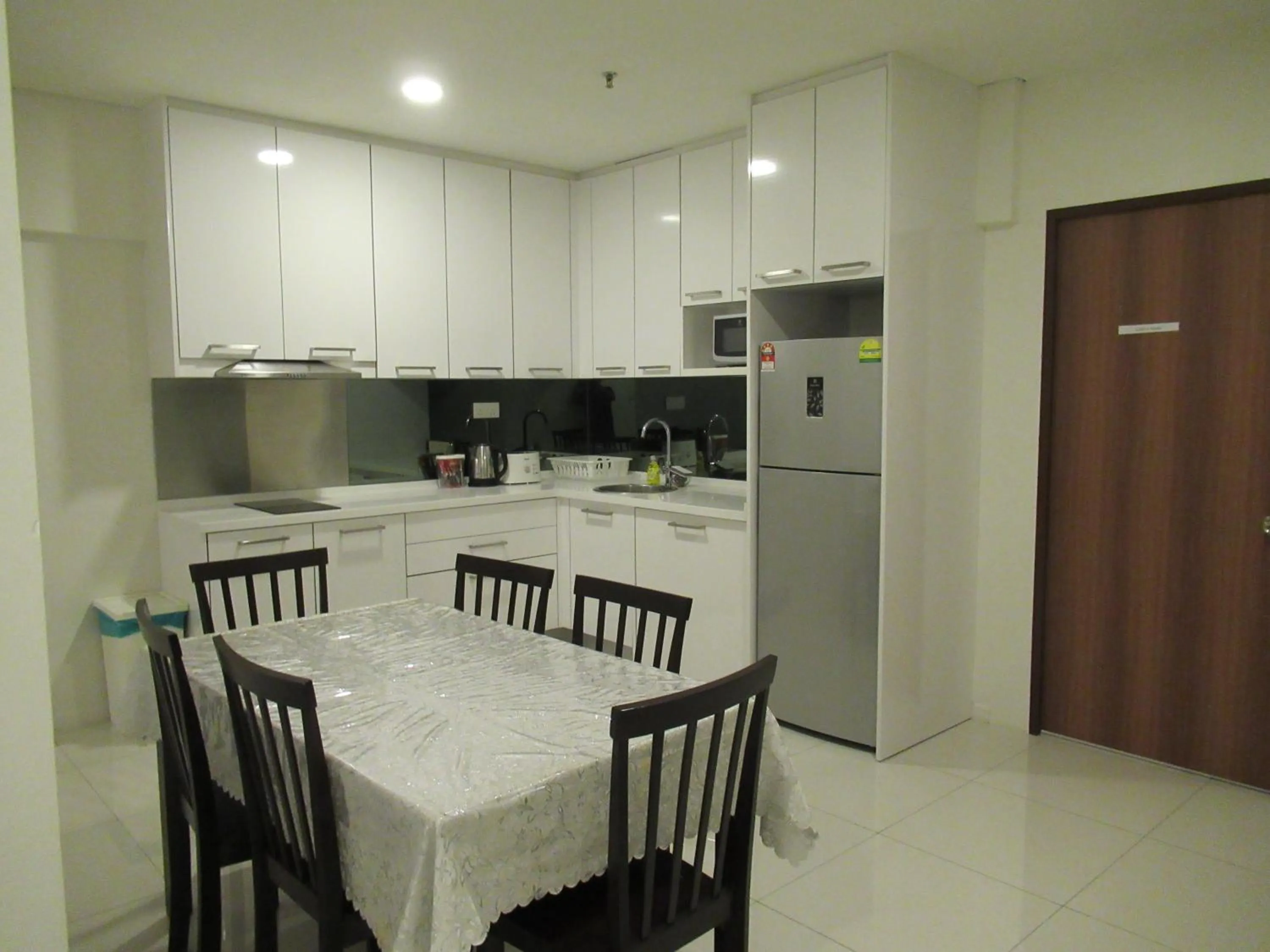 Dining area in Resort Hostel In City