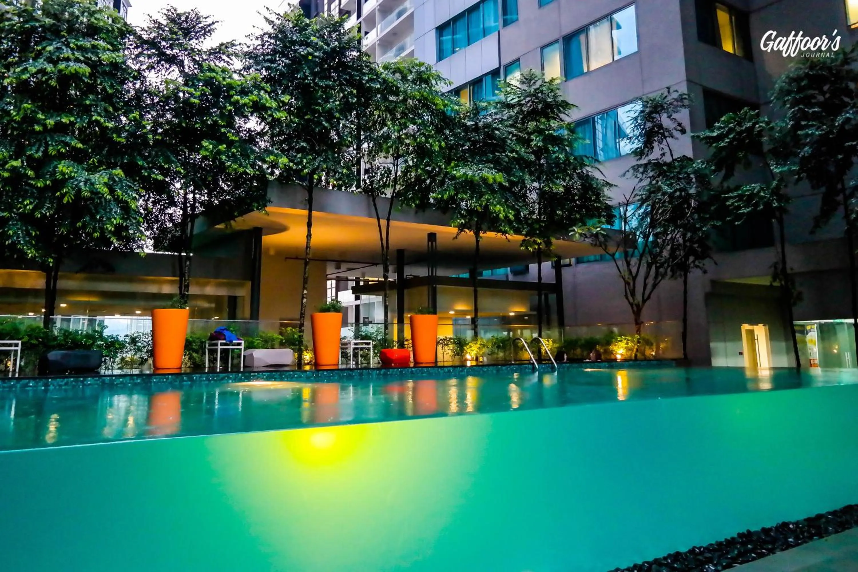 Swimming pool in Resort Hostel In City