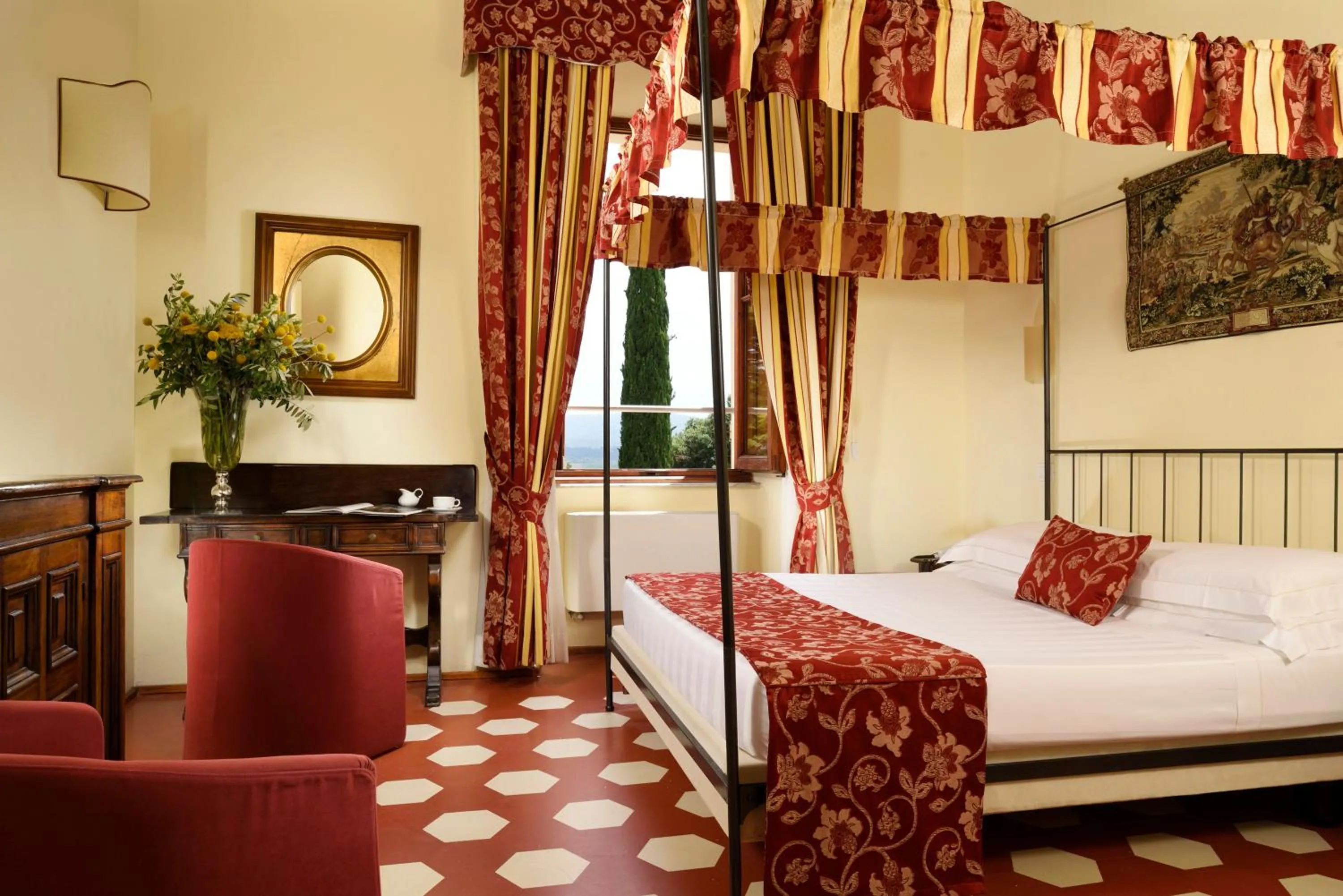 Bedroom, Bed in Villa Sabolini