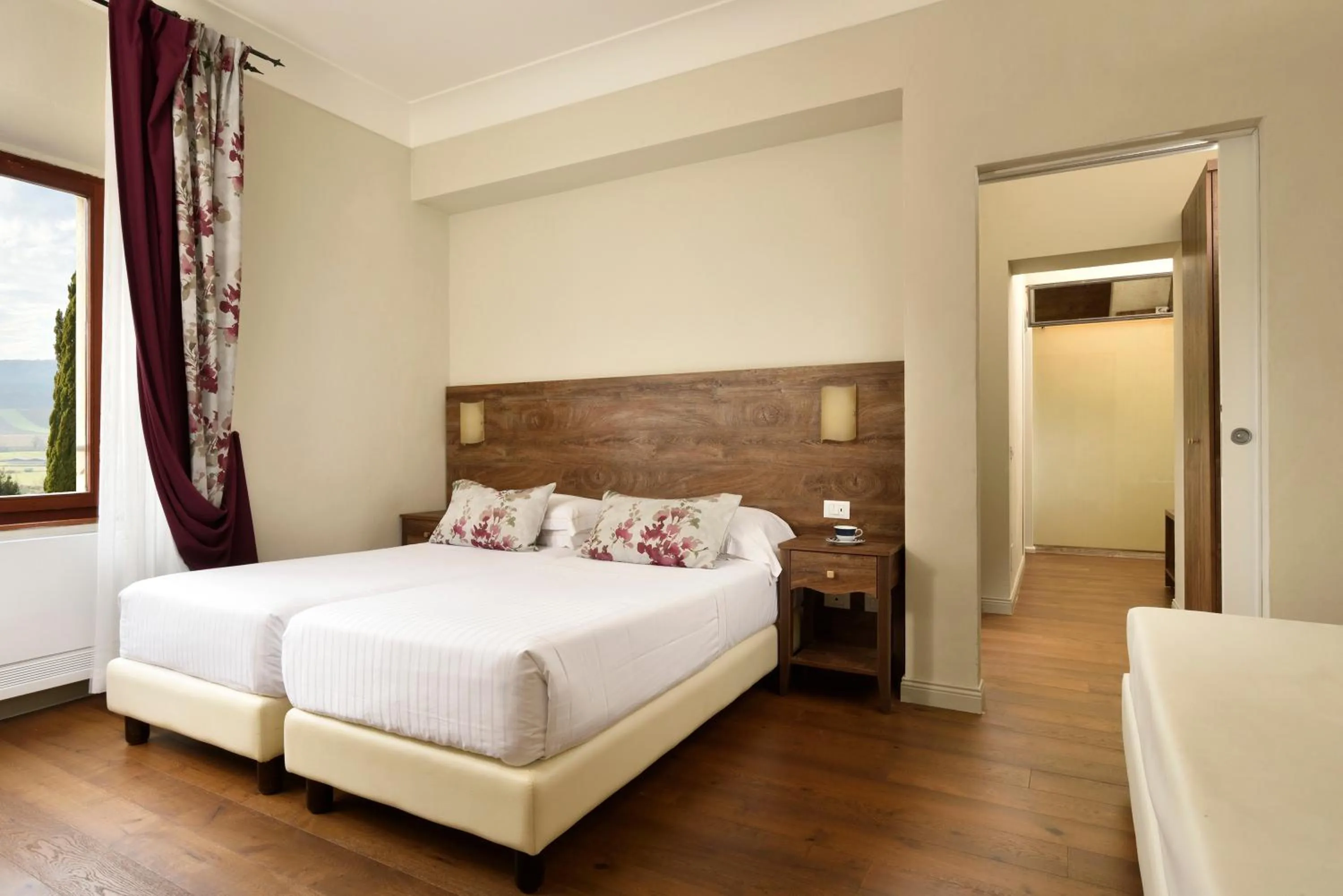 Bedroom, Bed in Villa Sabolini