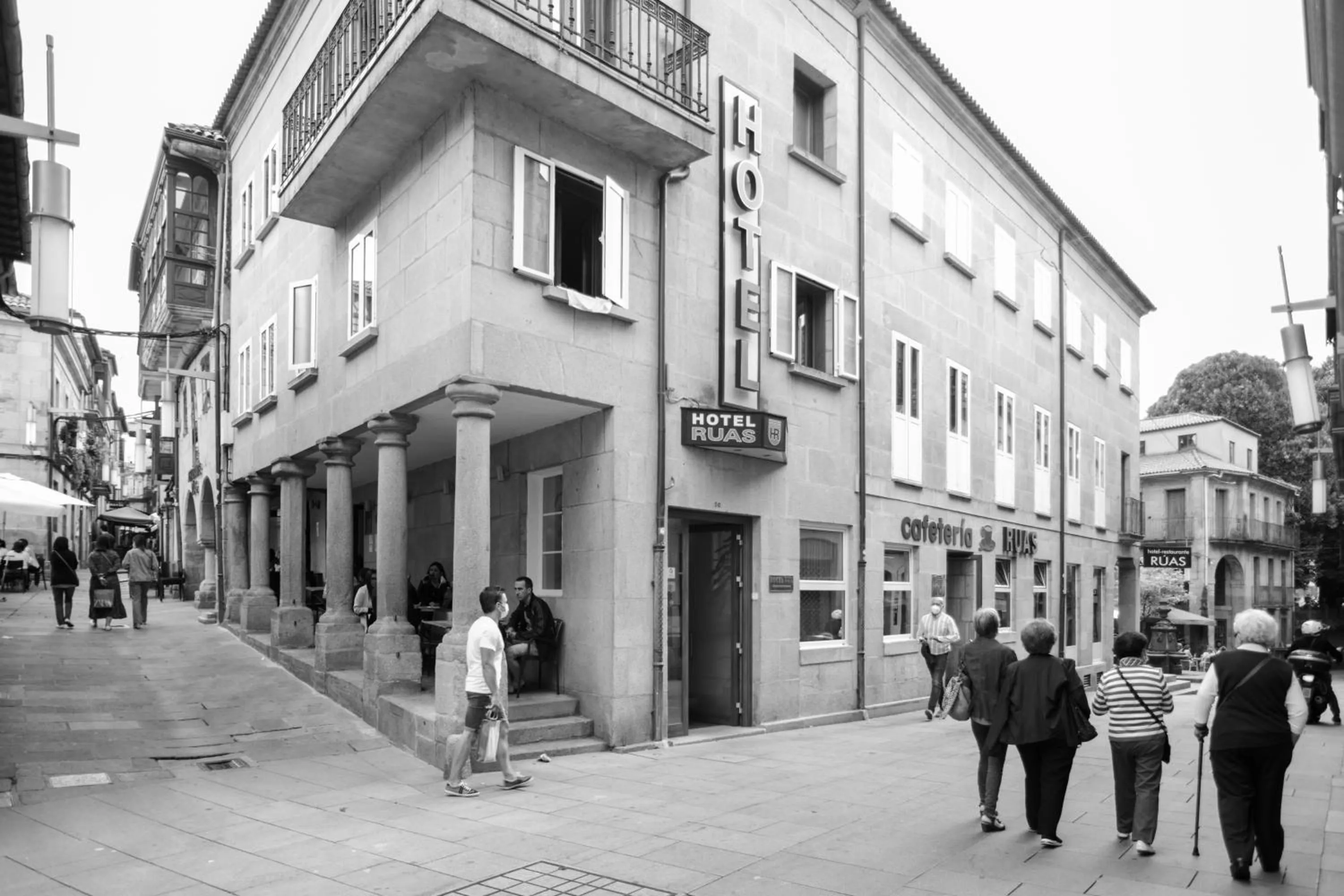 Property building in Hotel Restaurante Rúas
