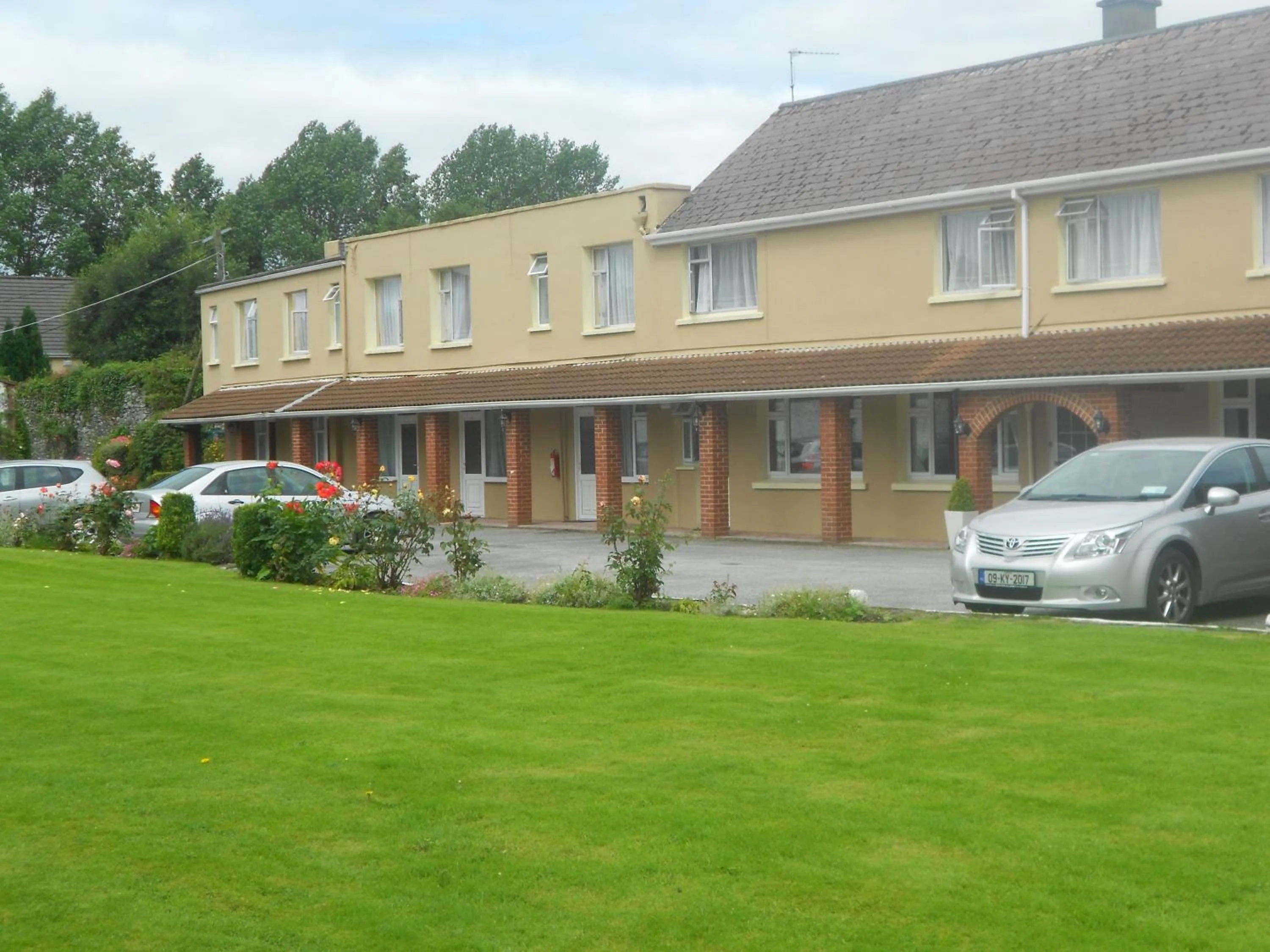 Property building in The Gardens guest accommodation
