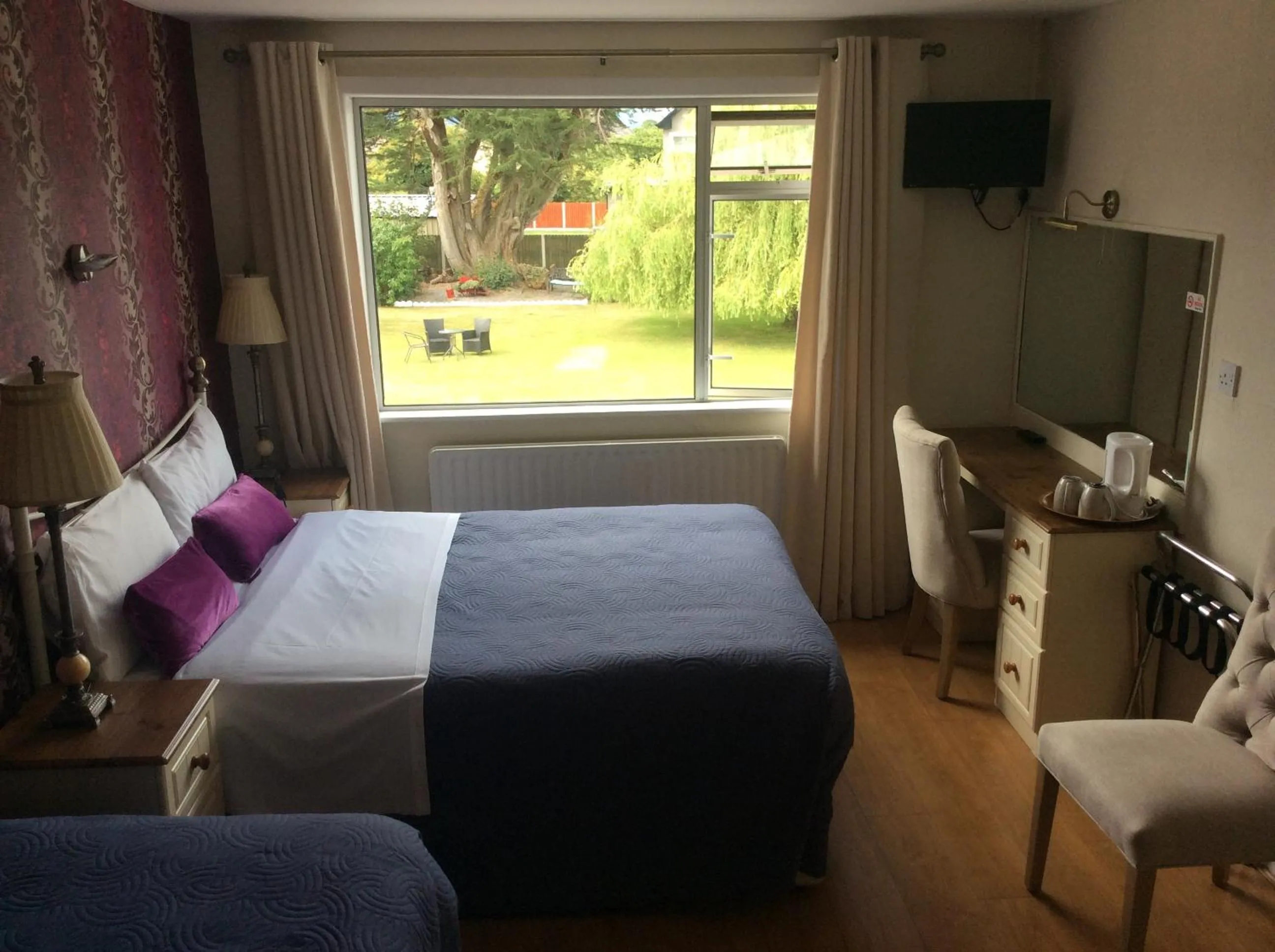 Bedroom, Bed in The Gardens guest accommodation