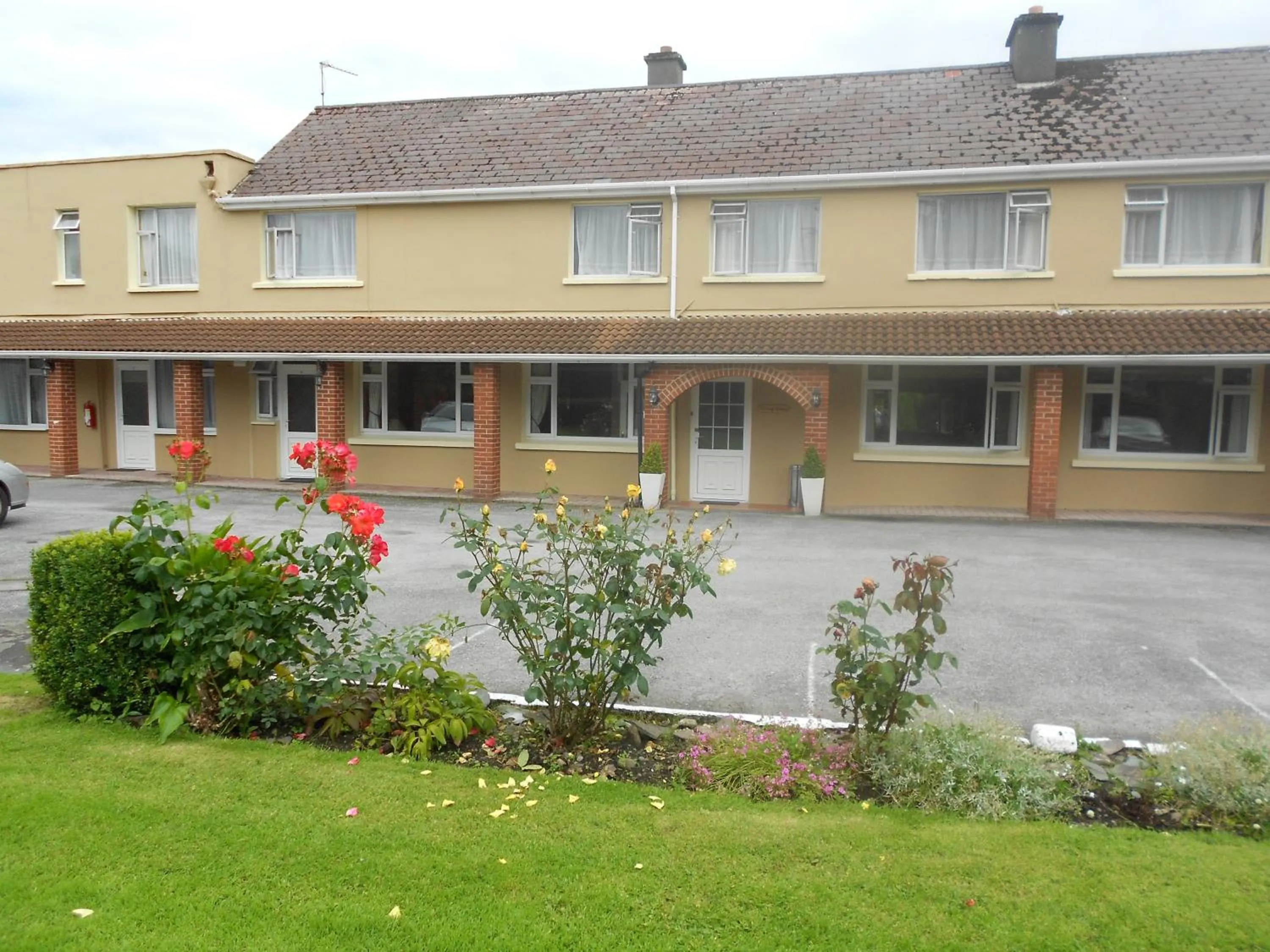 Property building in The Gardens guest accommodation