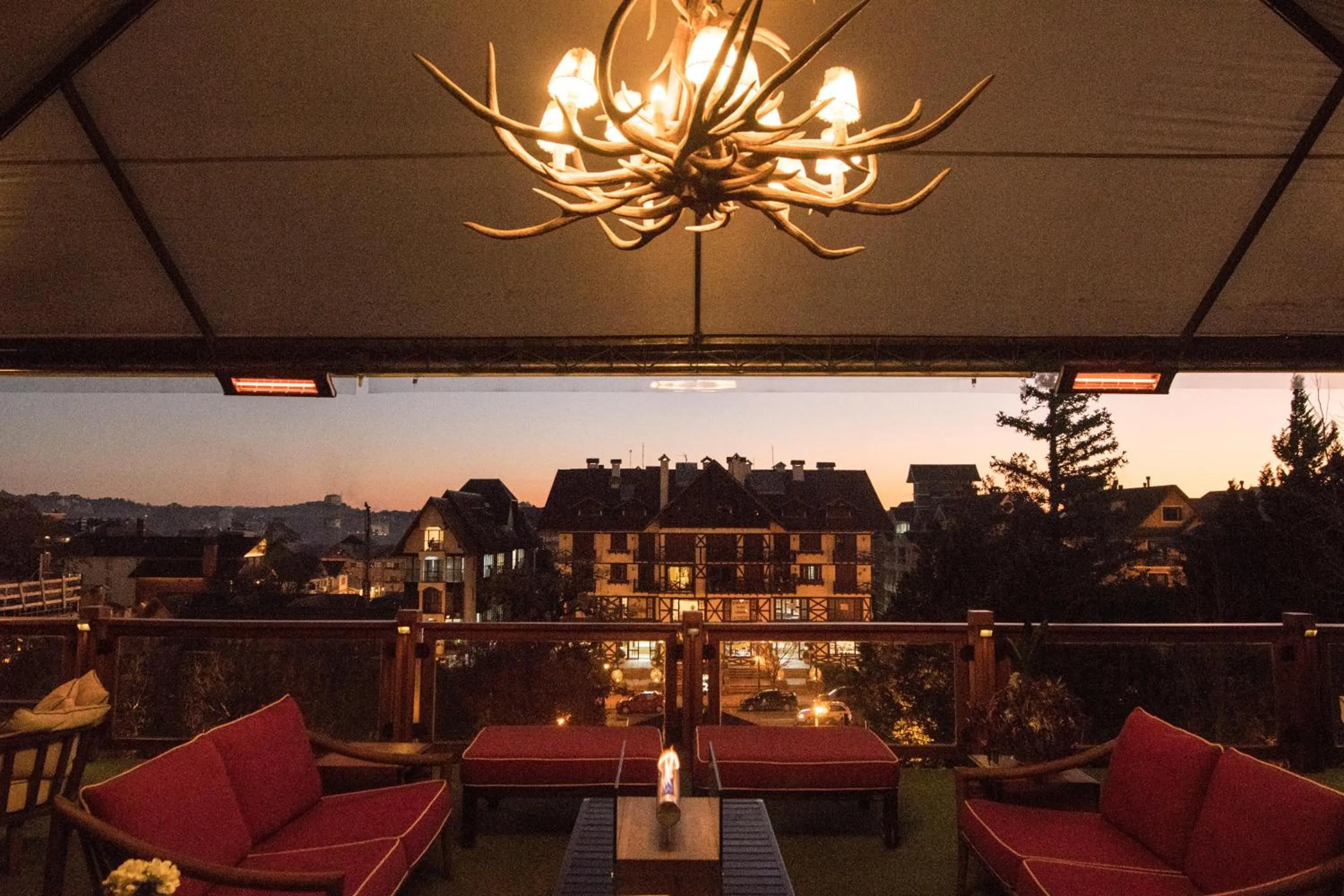 Restaurant/places to eat in Casa da Montanha