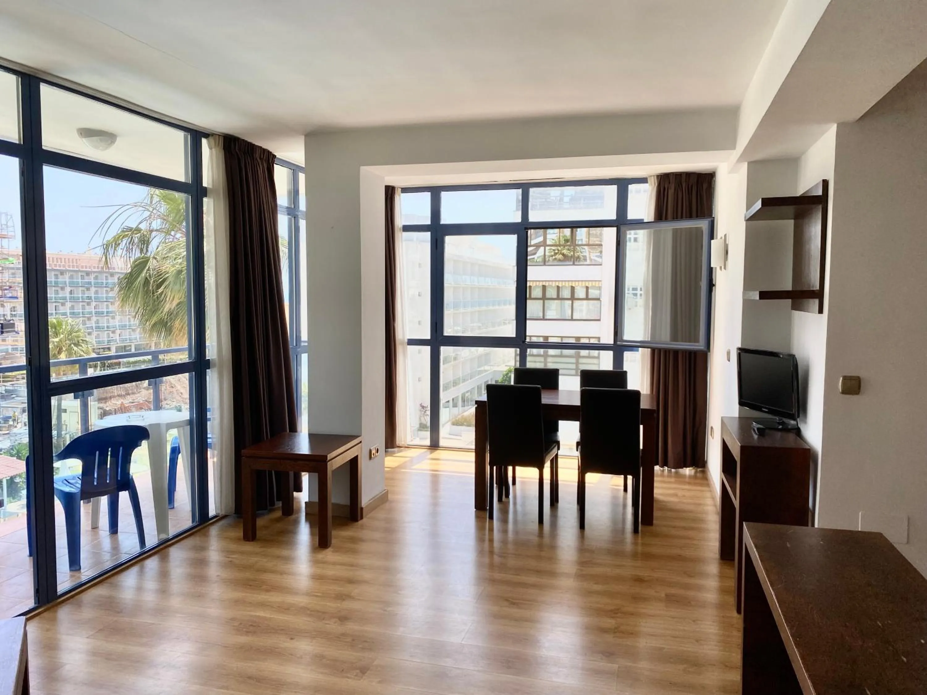 TV and multimedia in Apartamentos MS Pepita