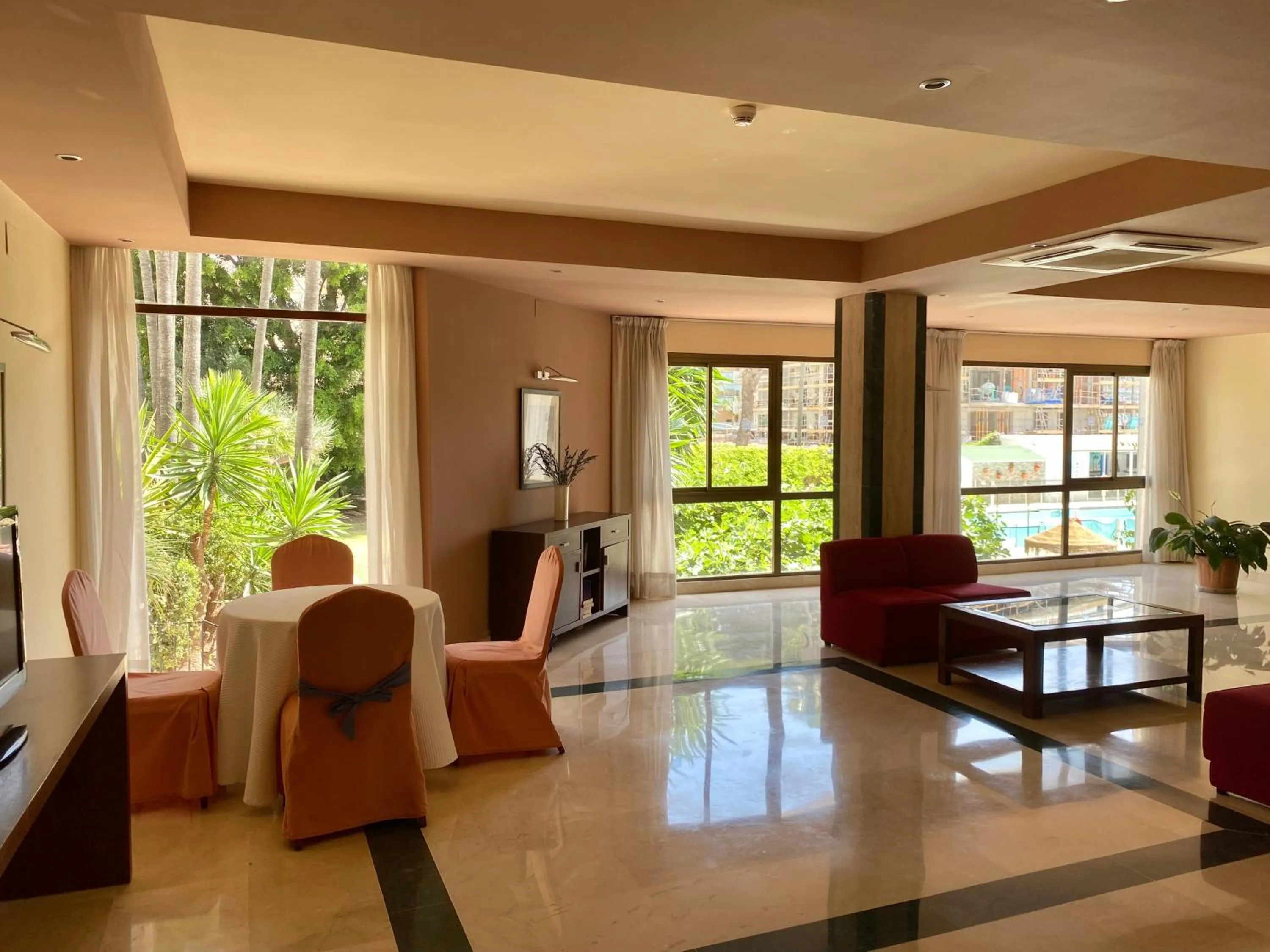 Living room in Apartamentos MS Puerto Marina, antes MS Pepita