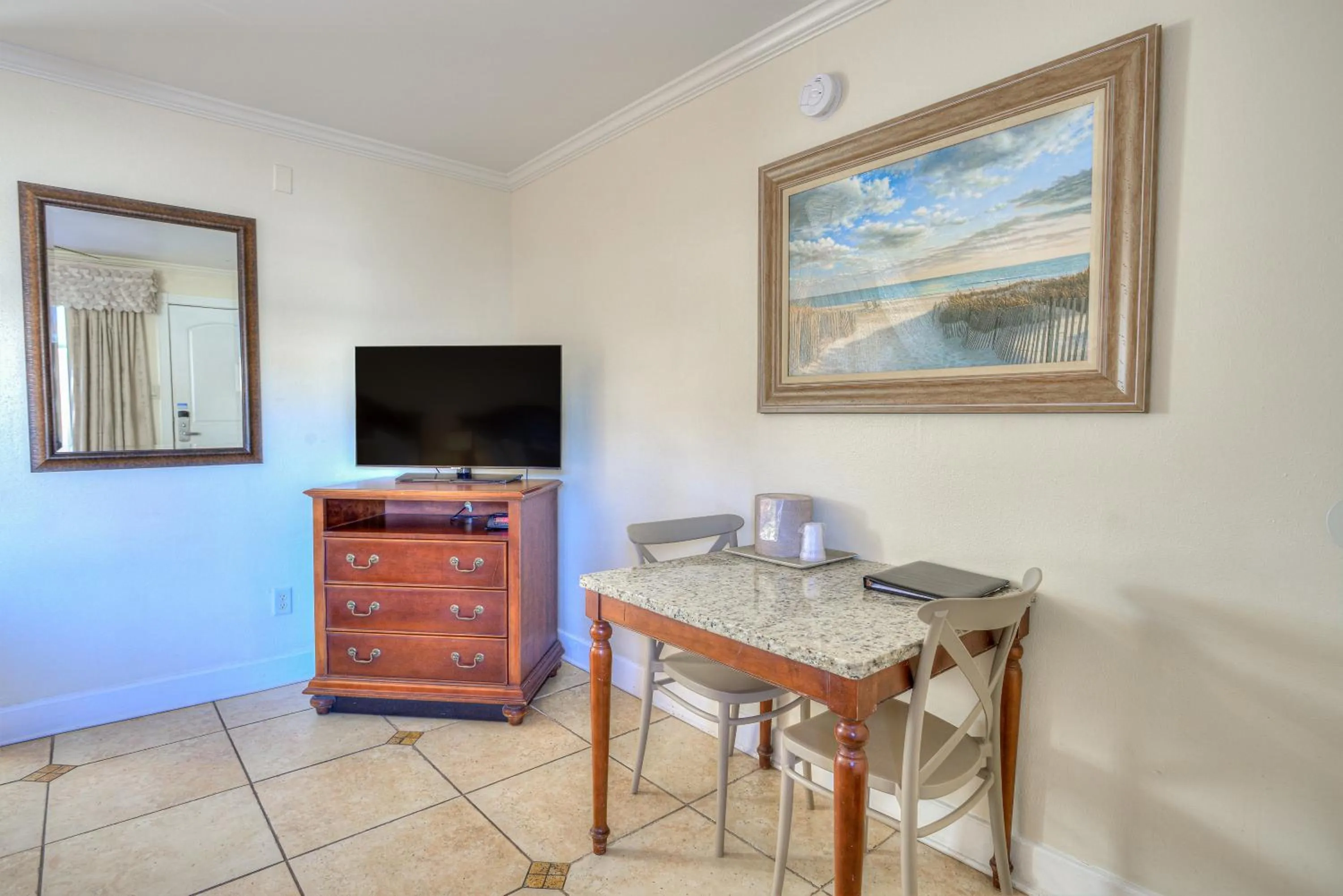 Photo of the whole room in La Fiesta Ocean Inn & Suites