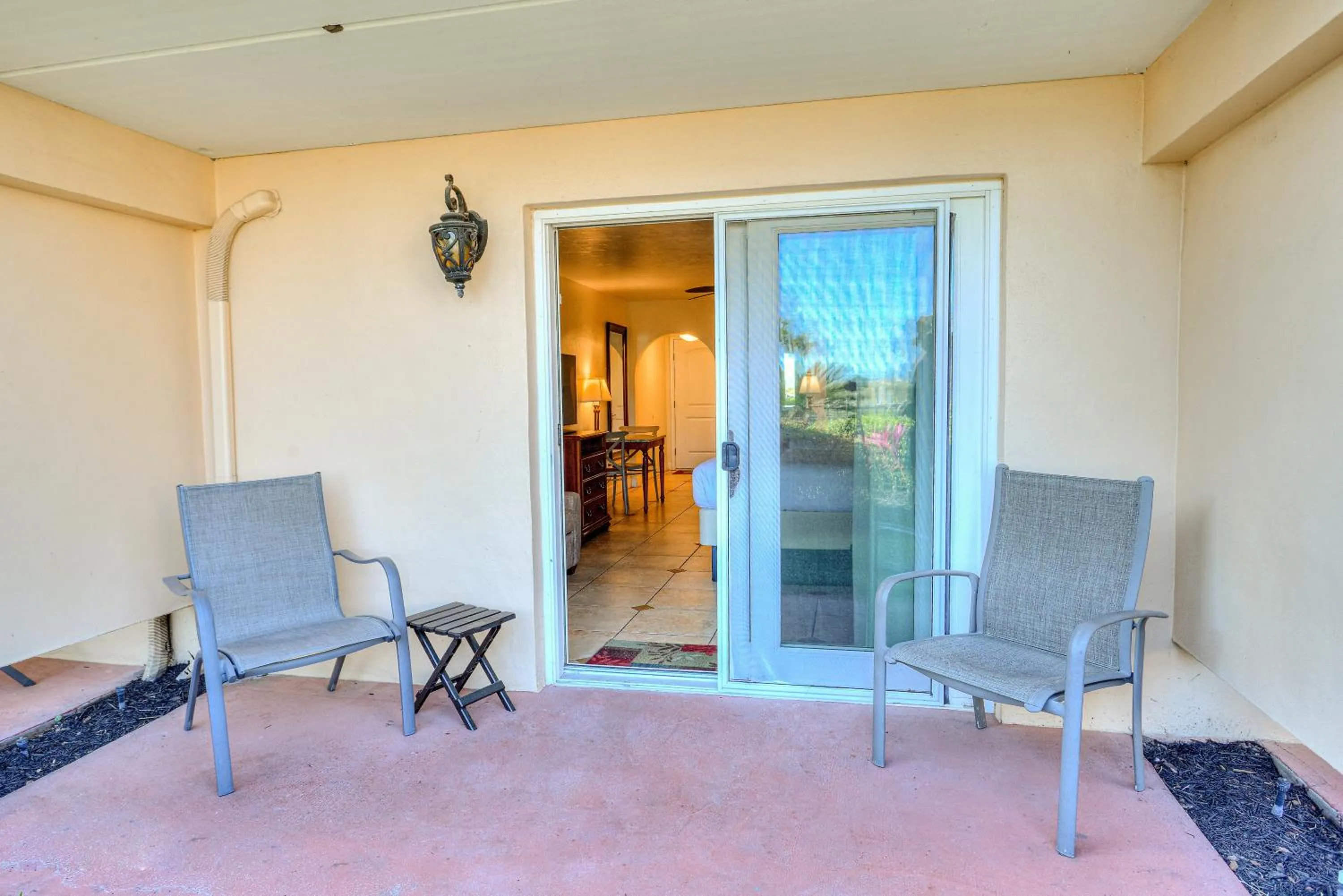 Patio in La Fiesta Ocean Inn & Suites
