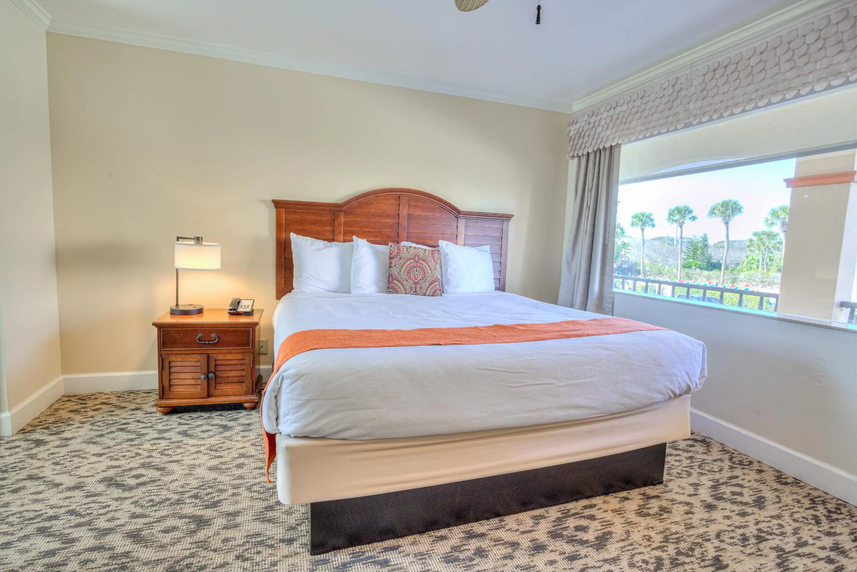 Bed in La Fiesta Ocean Inn & Suites