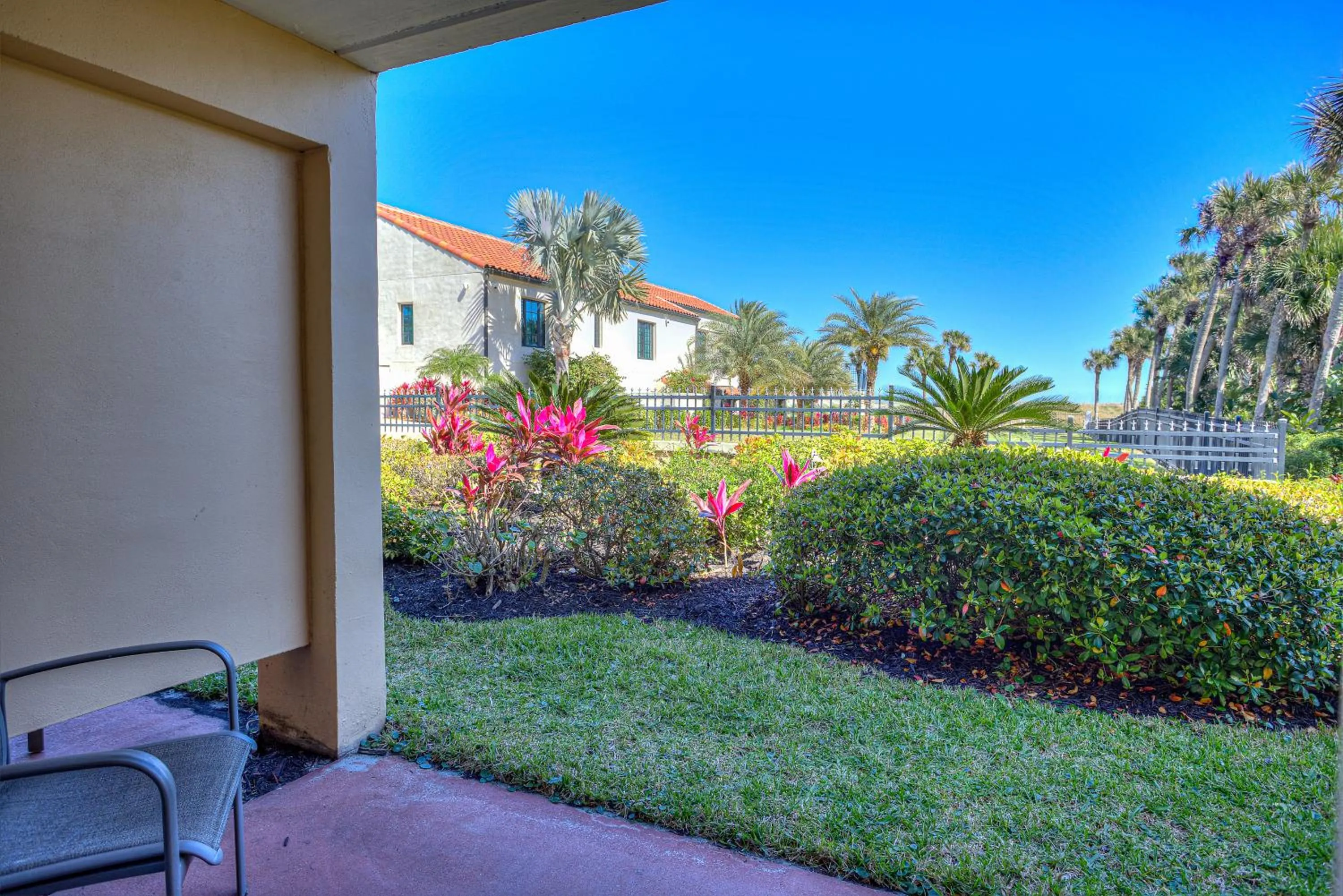 Patio in La Fiesta Ocean Inn & Suites