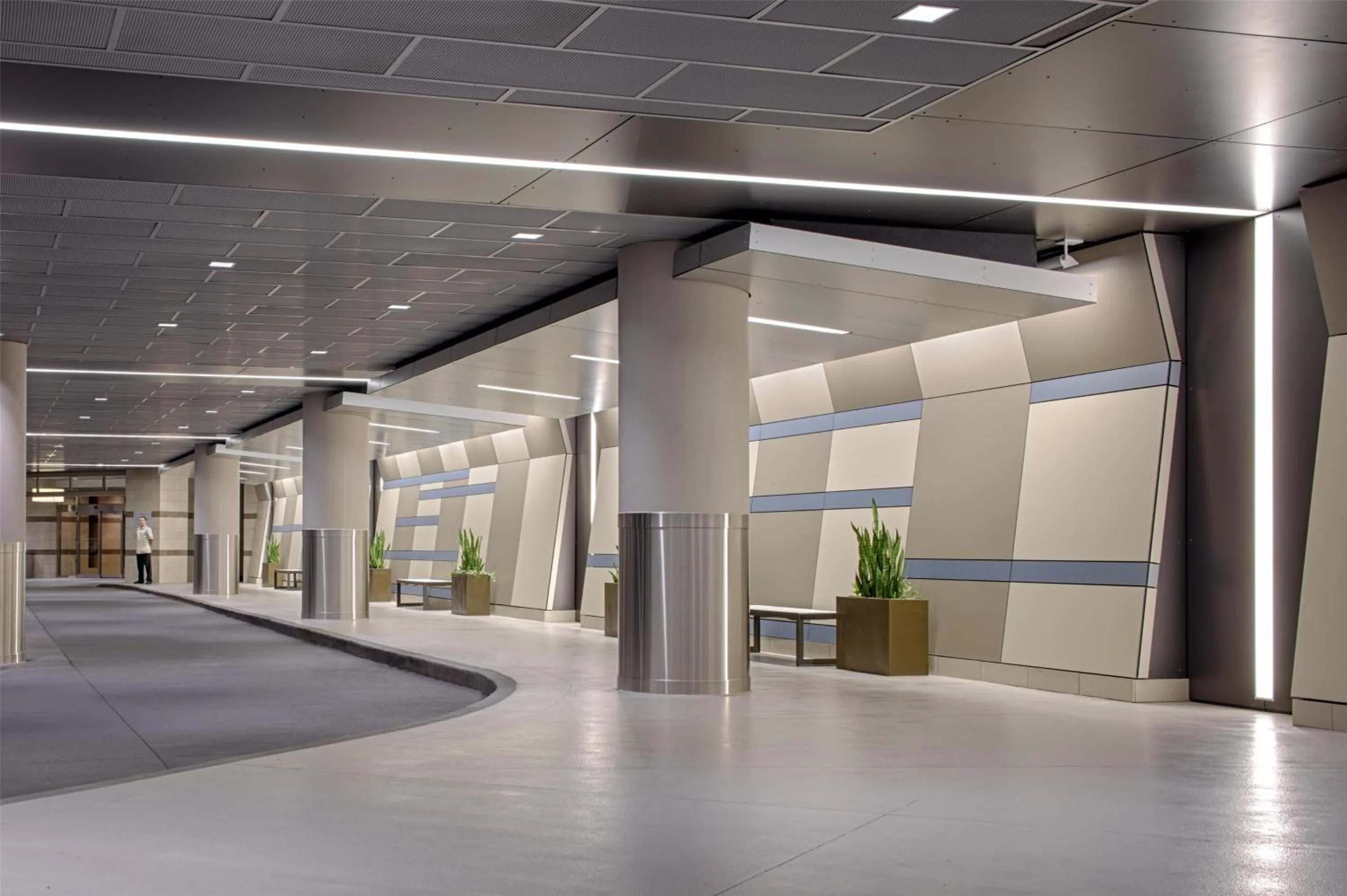 Property building in Hyatt Regency Indianapolis