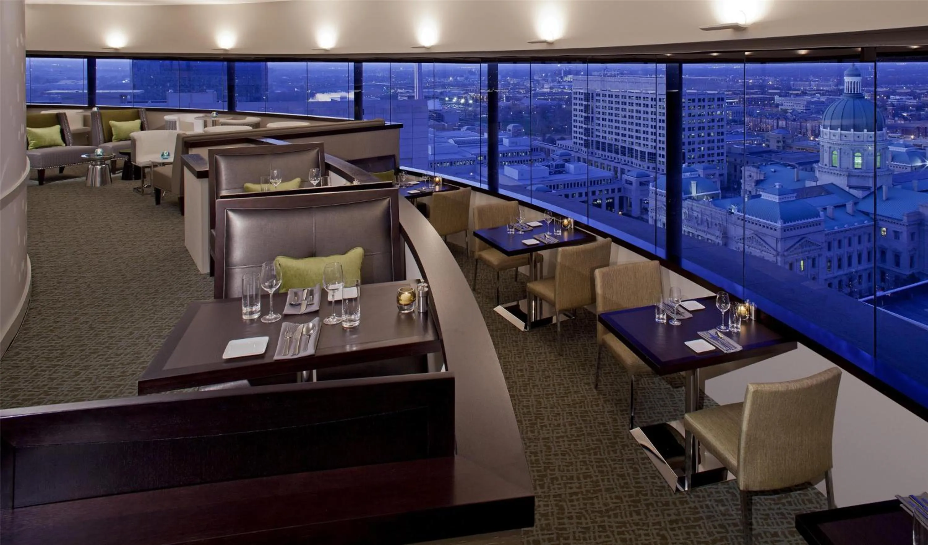 Restaurant/places to eat in Hyatt Regency Indianapolis