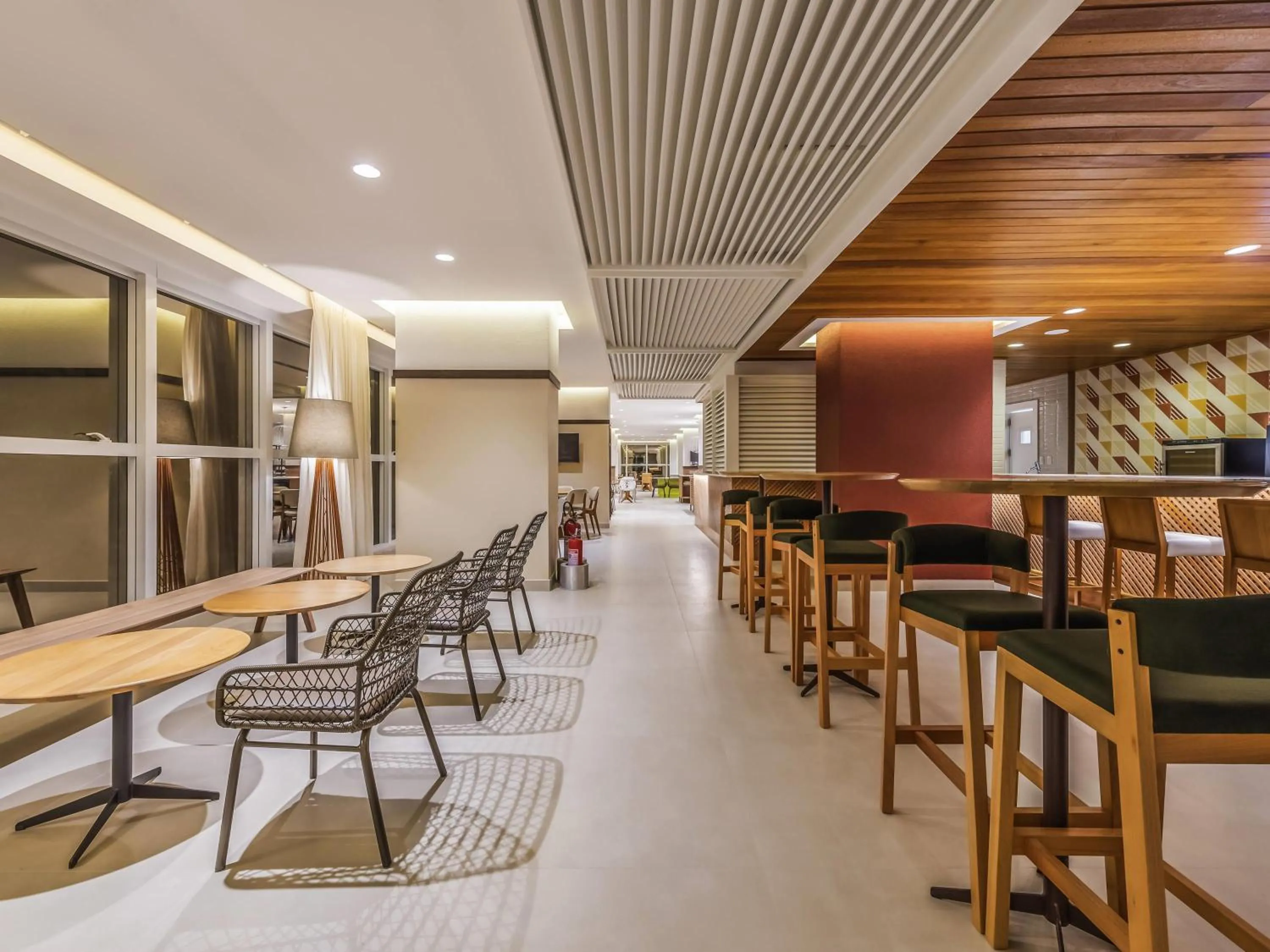 Lounge or bar in Novotel Salvador Rio Vermelho