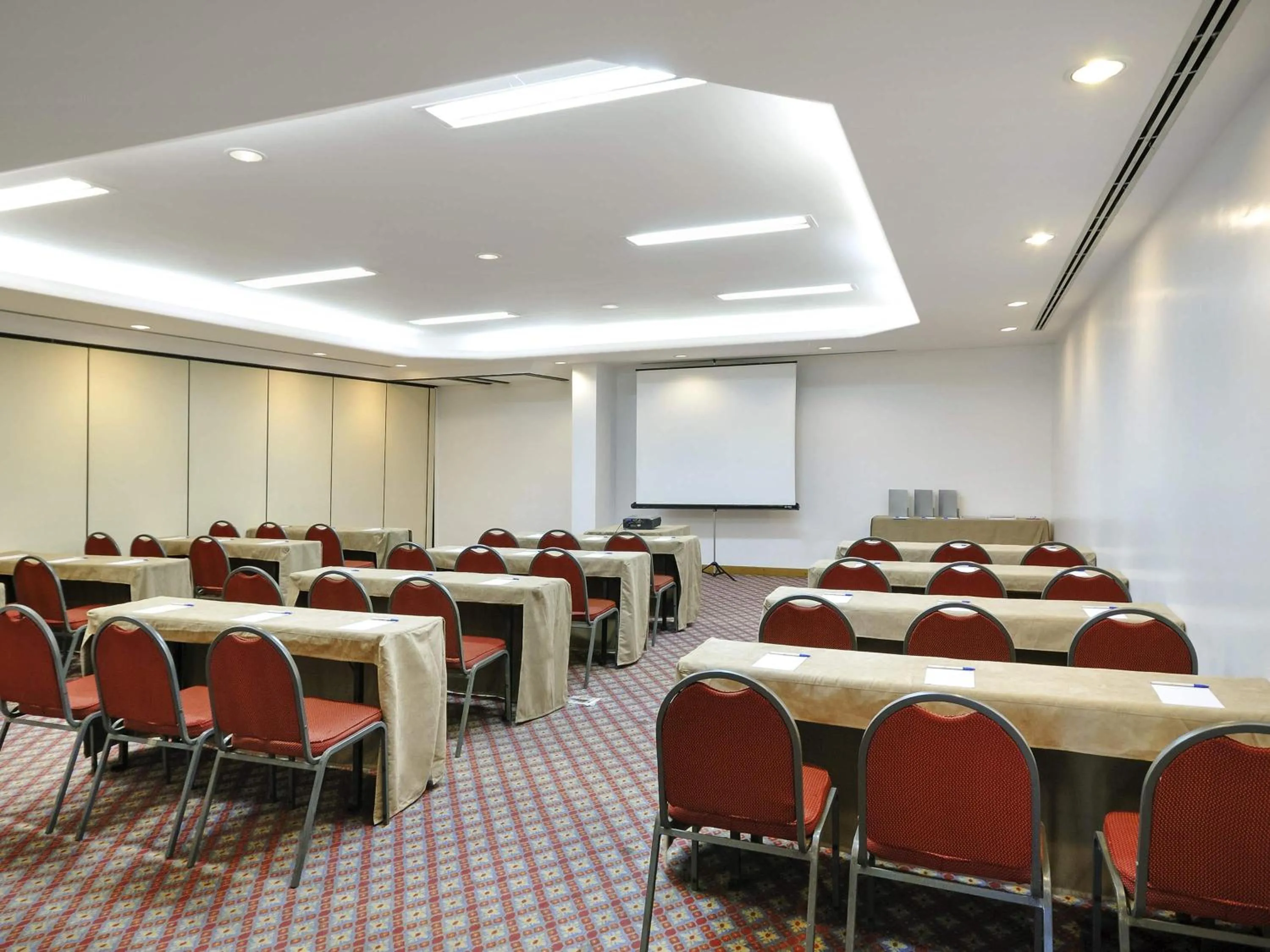 Meeting/conference room in Novotel Salvador Rio Vermelho