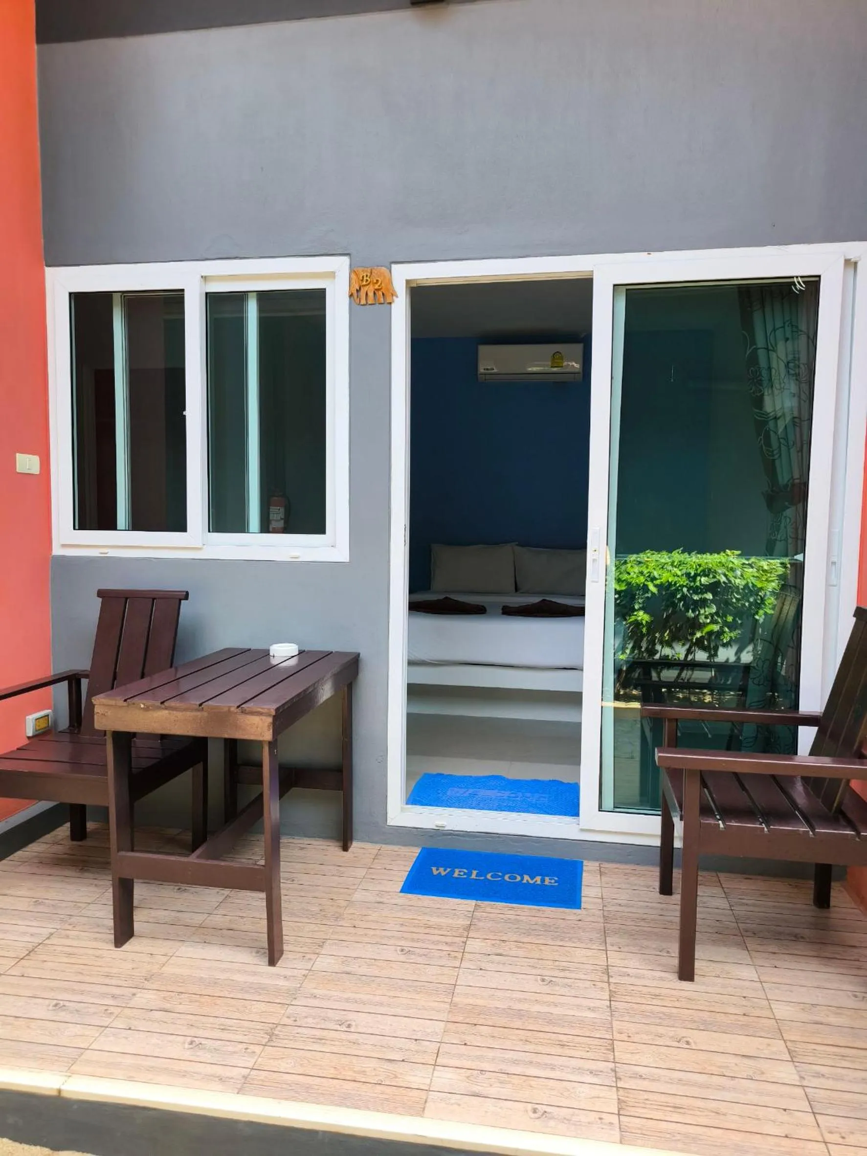 Balcony/Terrace in Maenam Villa Hotel