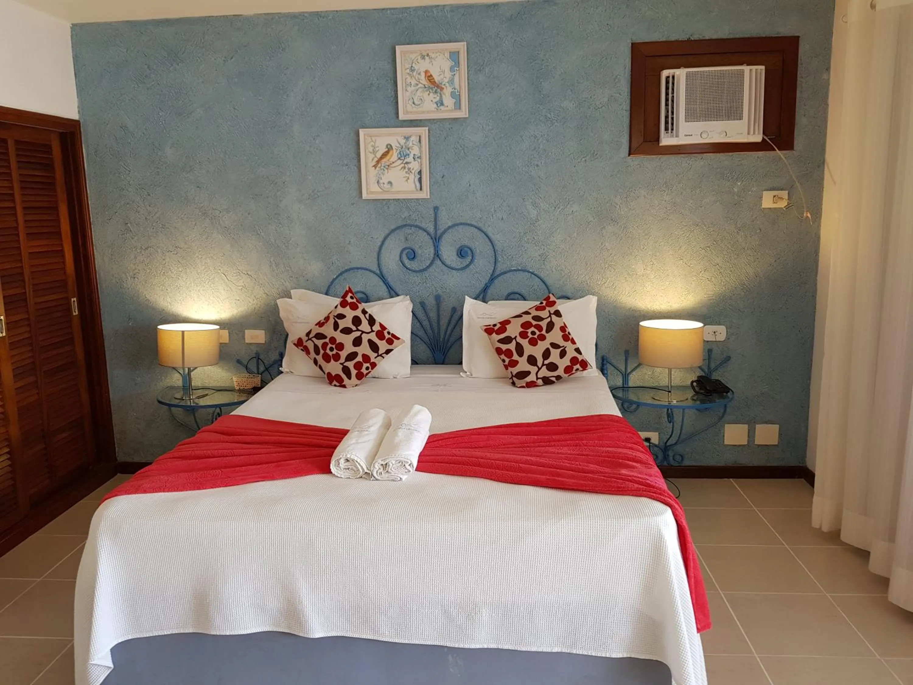 Bed in Coronado Beach Hotel