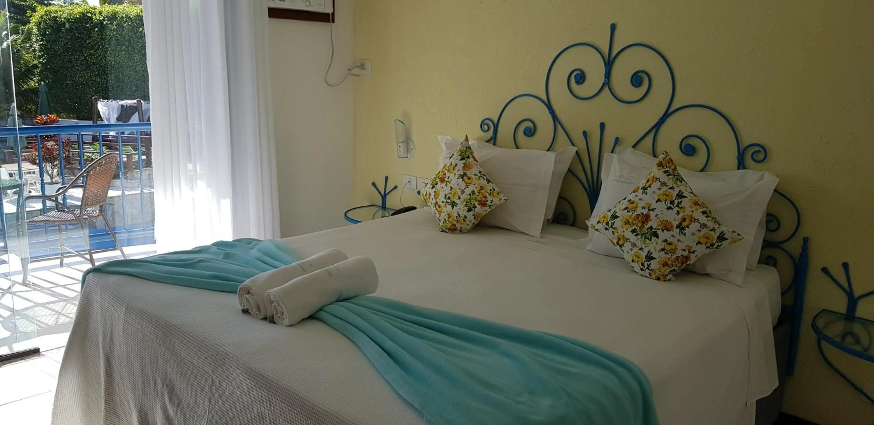 Bed in Coronado Beach Hotel