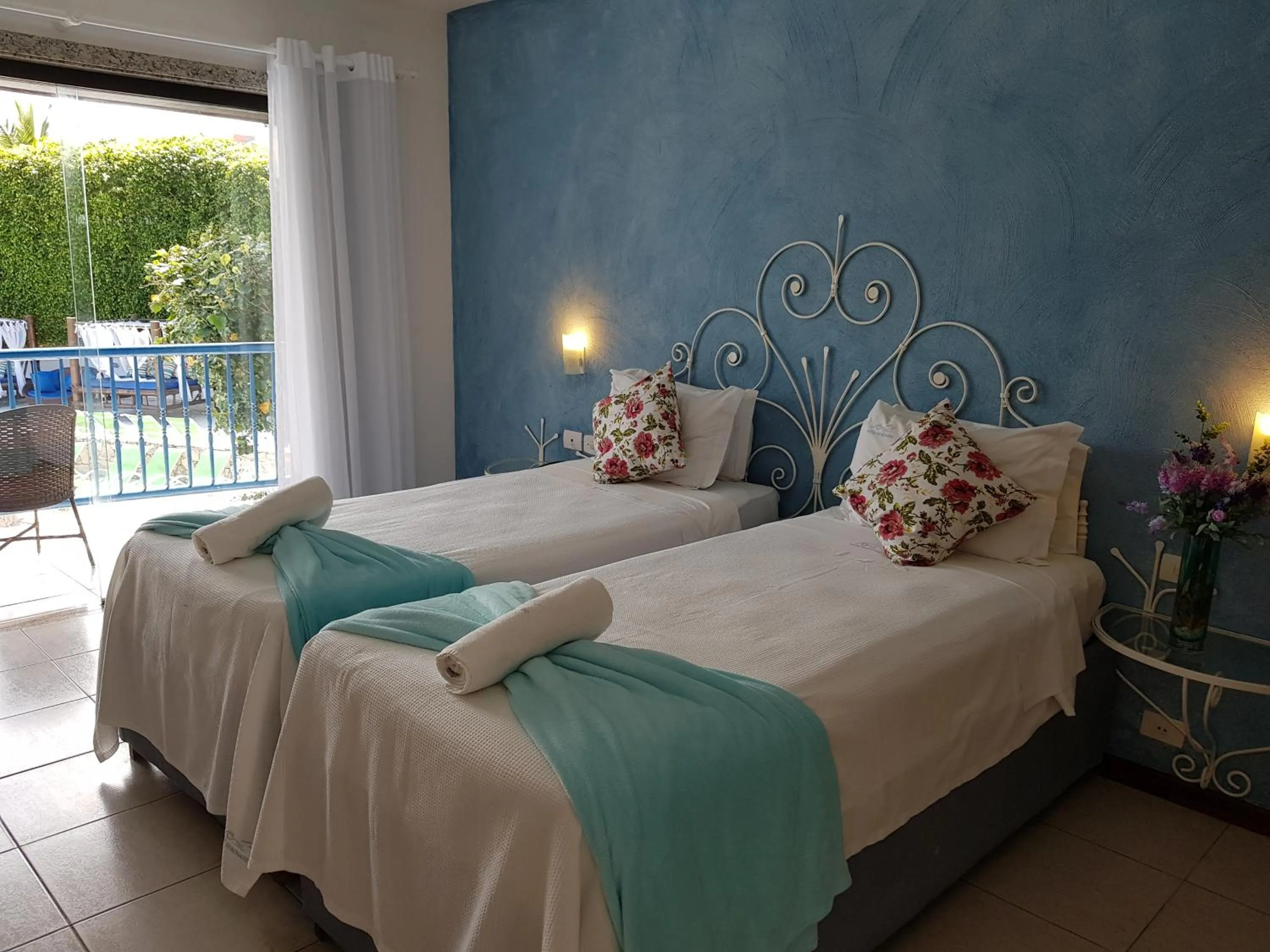 Bed in Coronado Beach Hotel