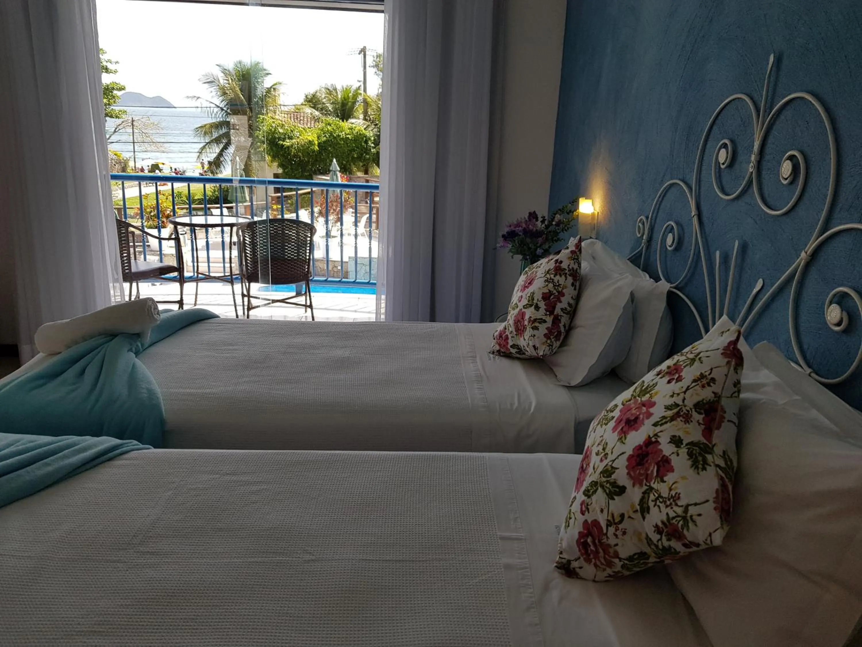 Bed in Coronado Beach Hotel