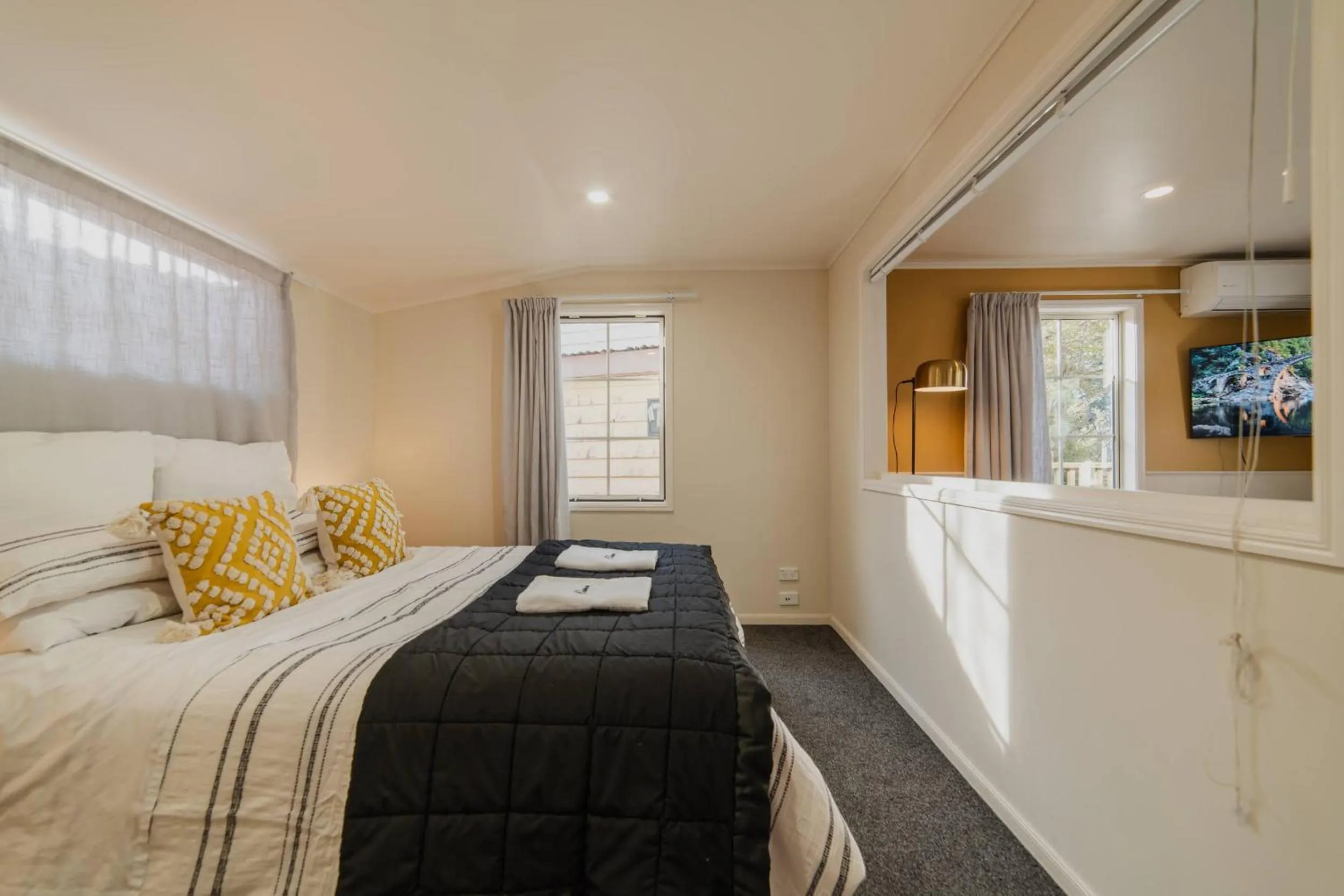 Bed in Lake Tekapo Cottages