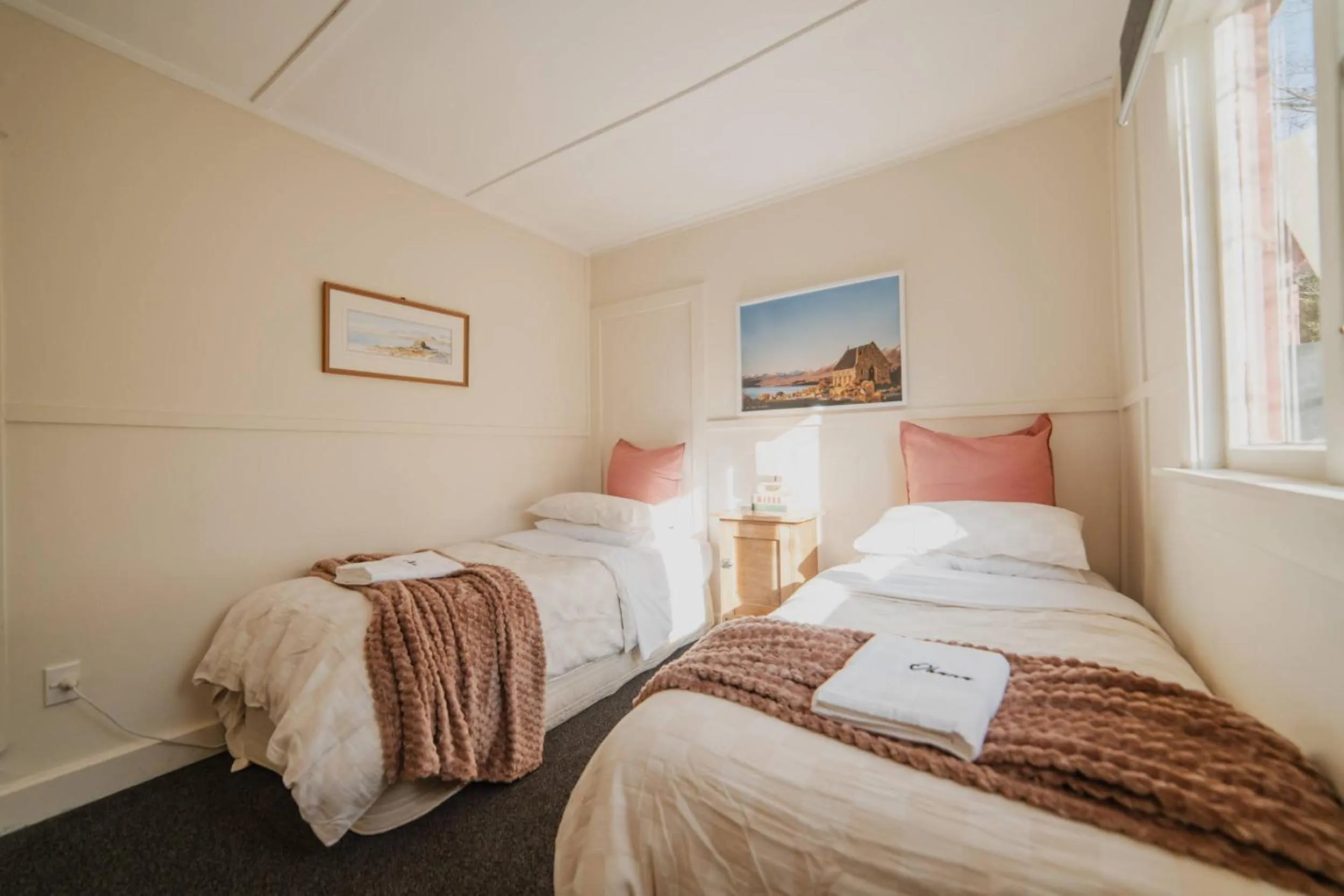 Bed in Lake Tekapo Cottages