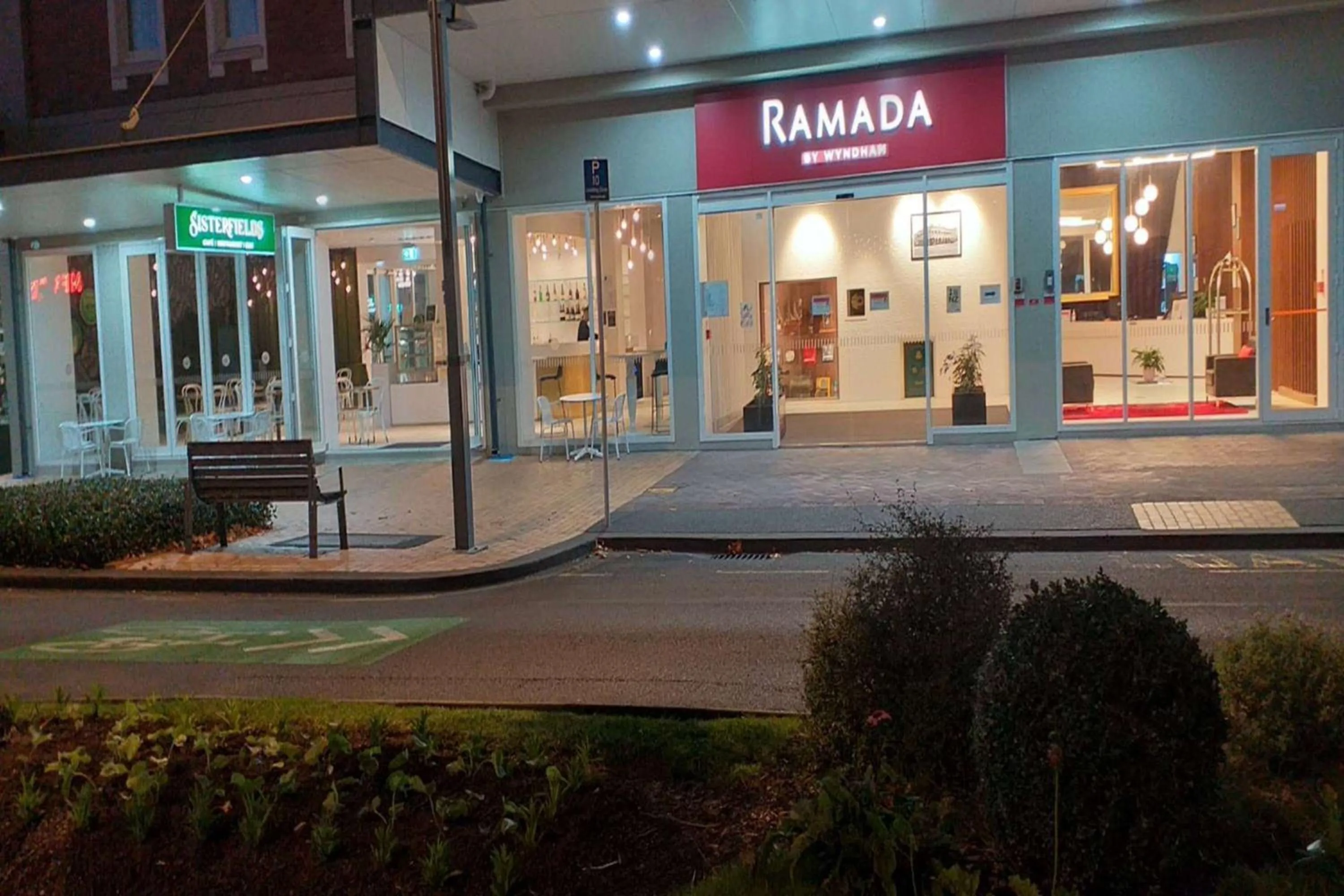 Property building in Ramada by Wyndham, Hamilton City Center