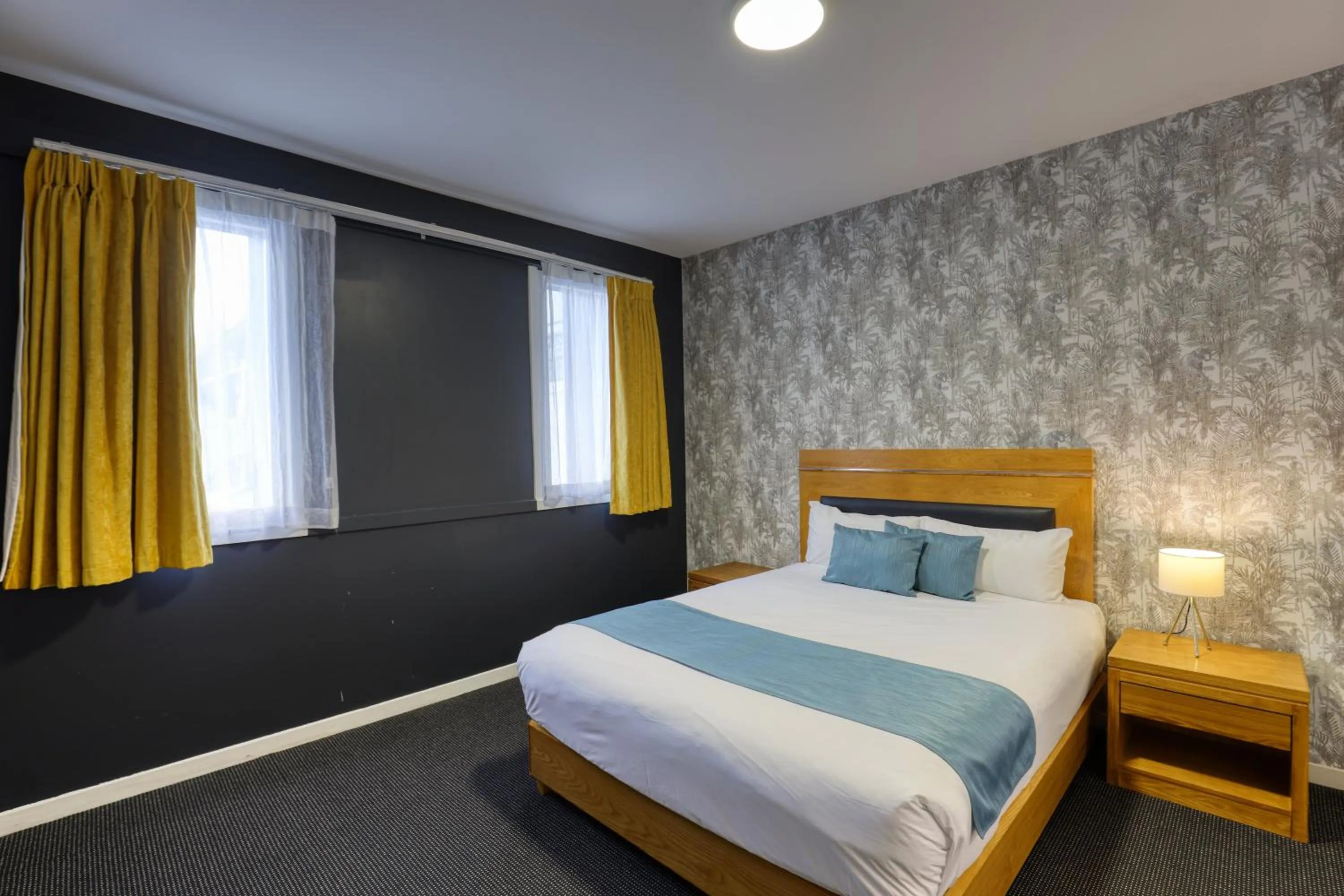 Bedroom, Bed in Ramada by Wyndham, Hamilton City Center