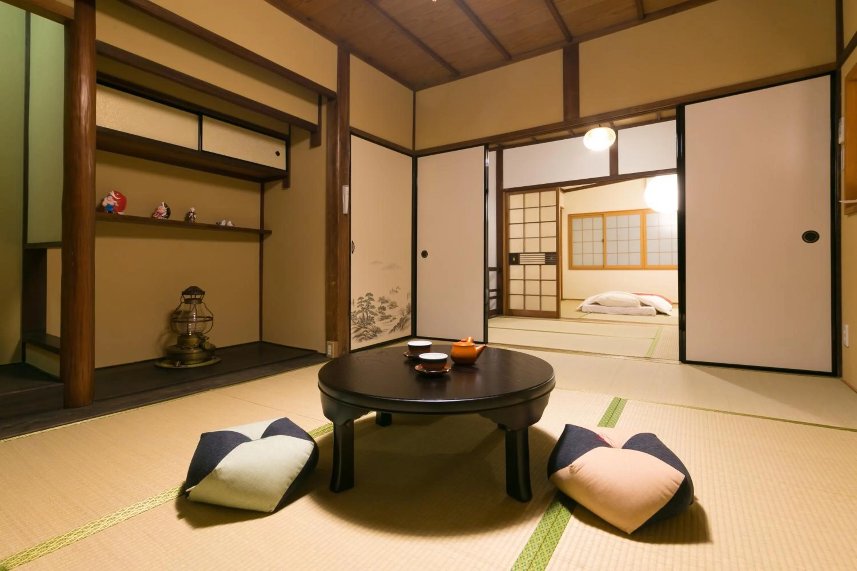 Seating area in Kyotoya Tsukinoyu Kukai