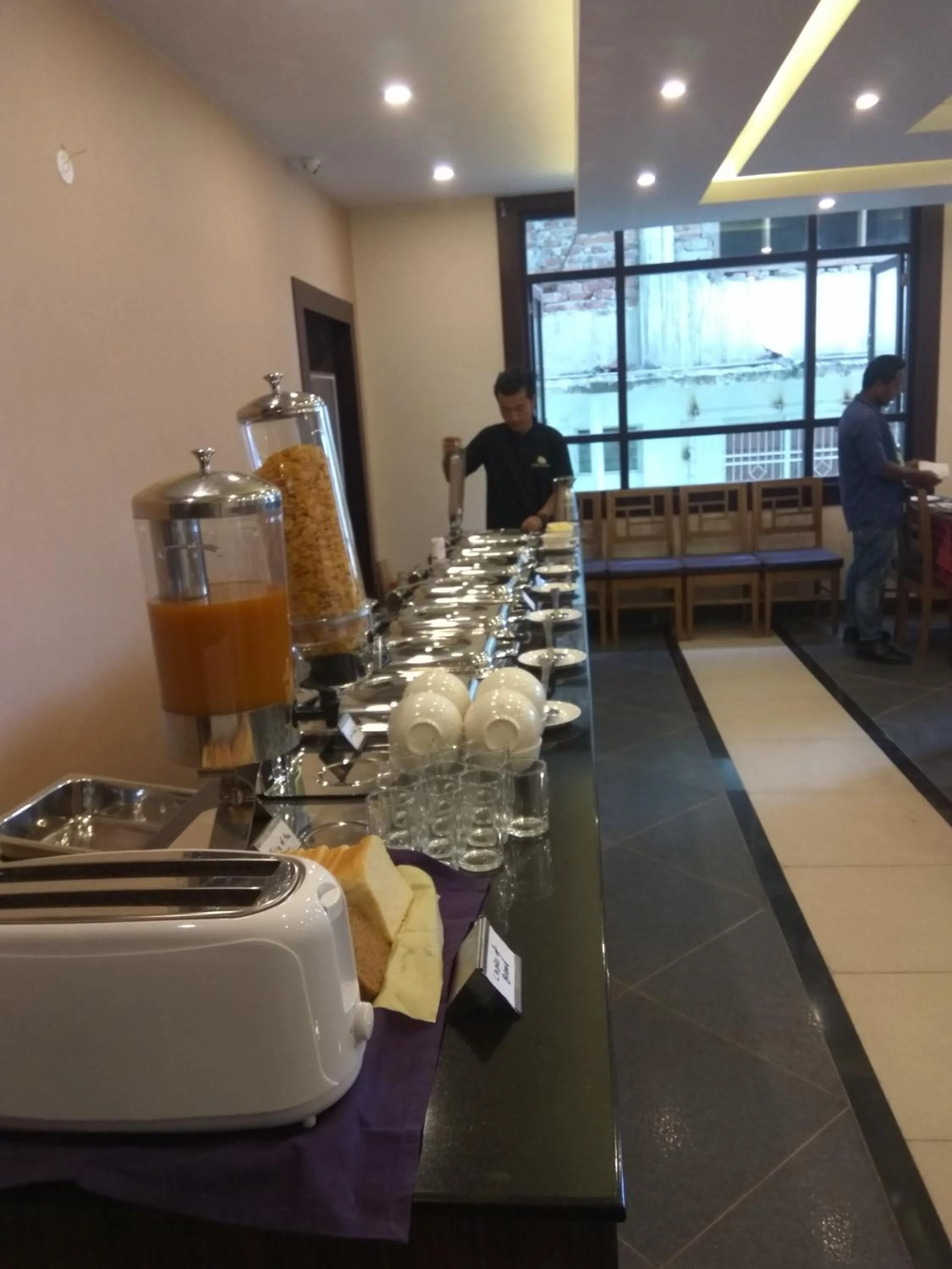 Breakfast in Pearl Retreat