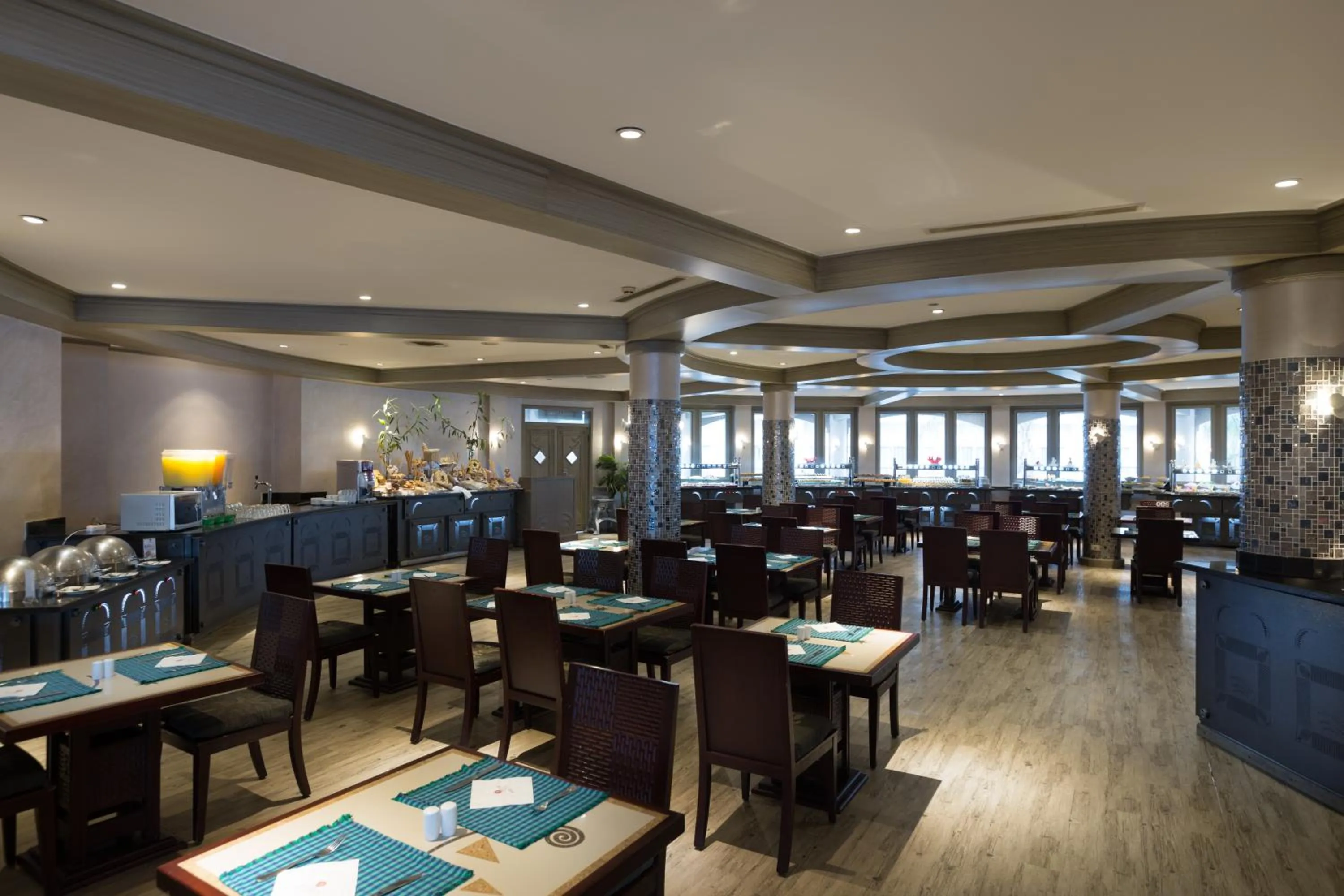 Restaurant/places to eat in Naama Bay Hotel & Resort