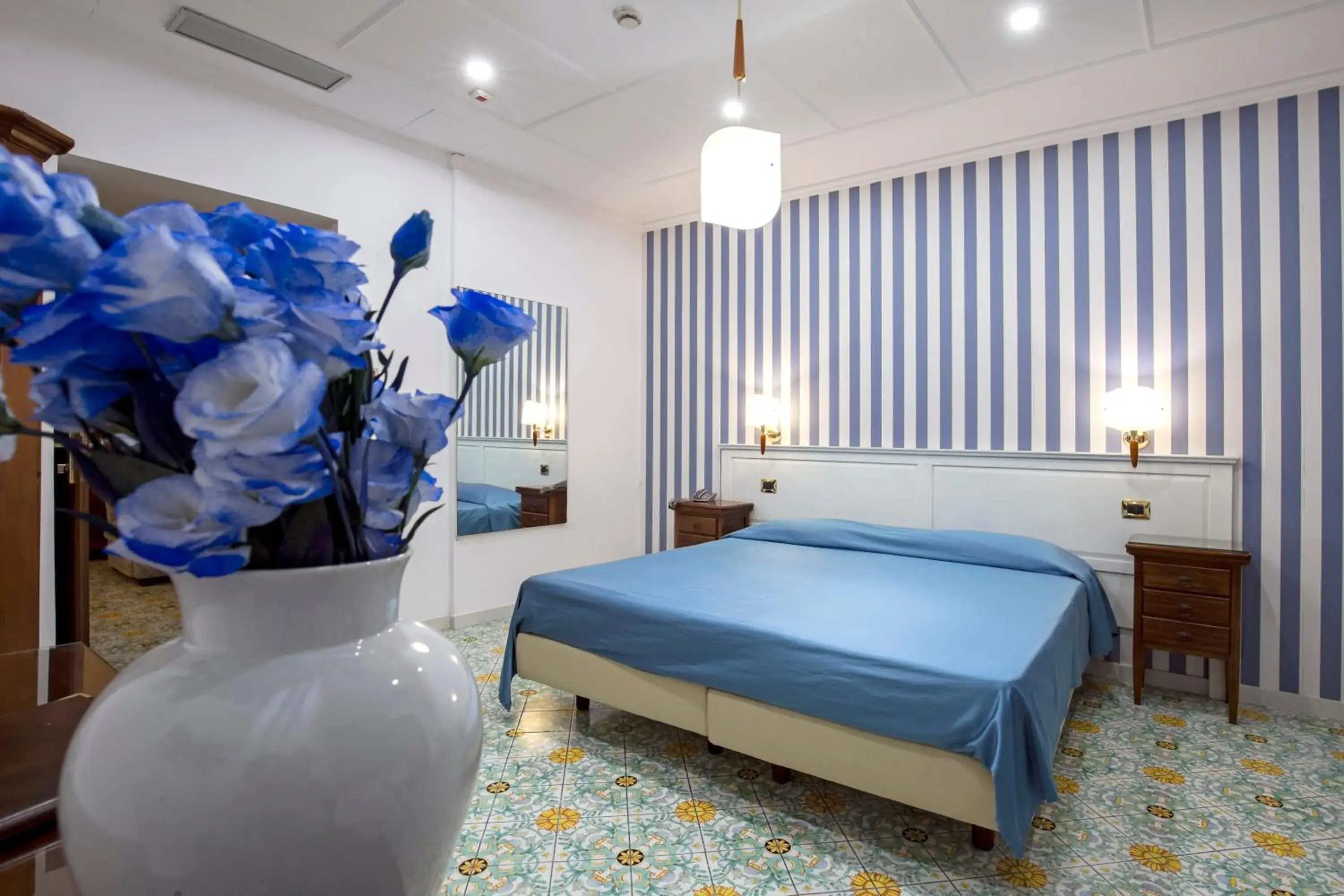 Economy Triple Room in La Panoramica Hotel Economy Triple Room in La Panoramica Hotel