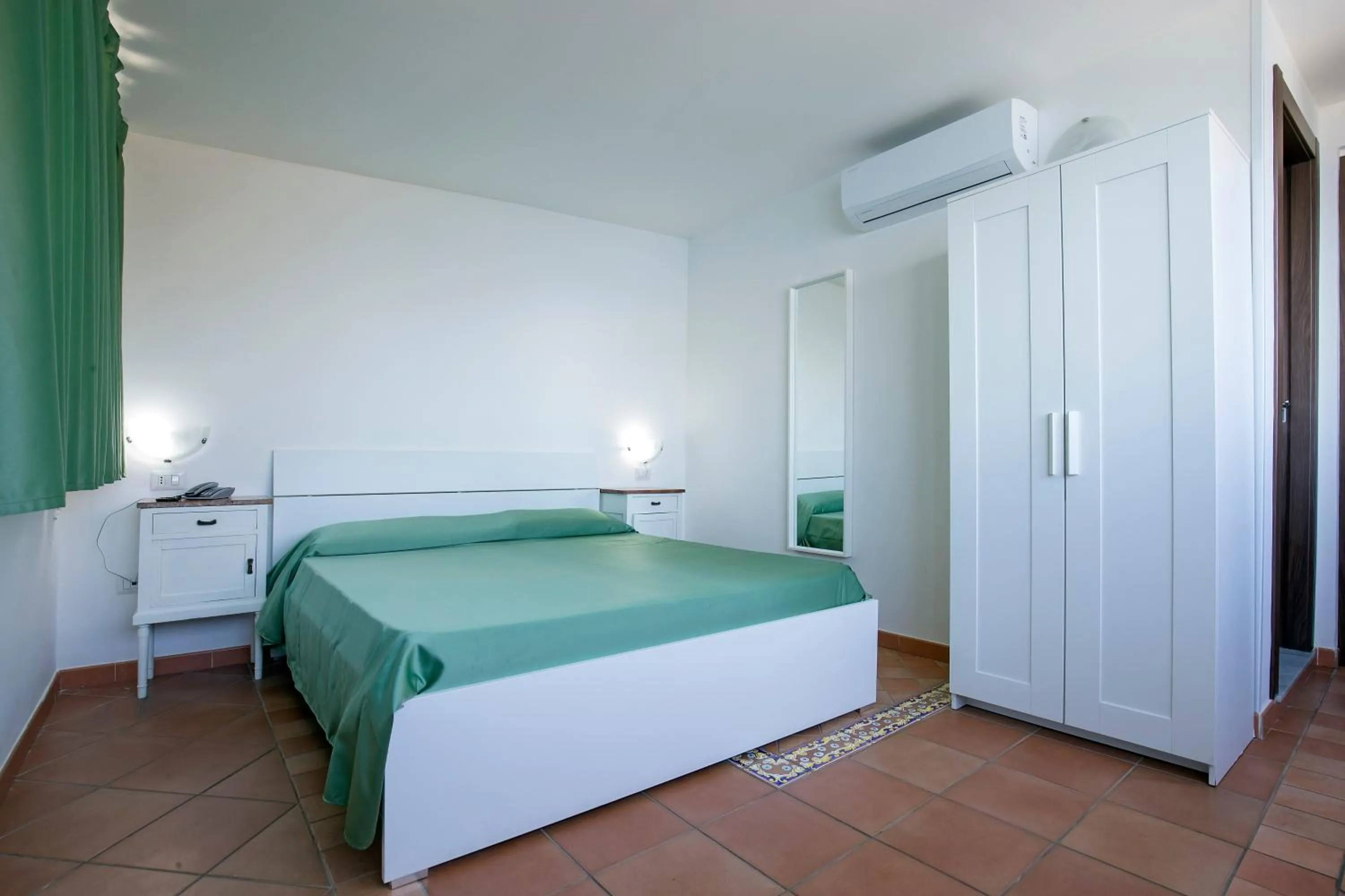 Bedroom, Bed in La Panoramica Hotel