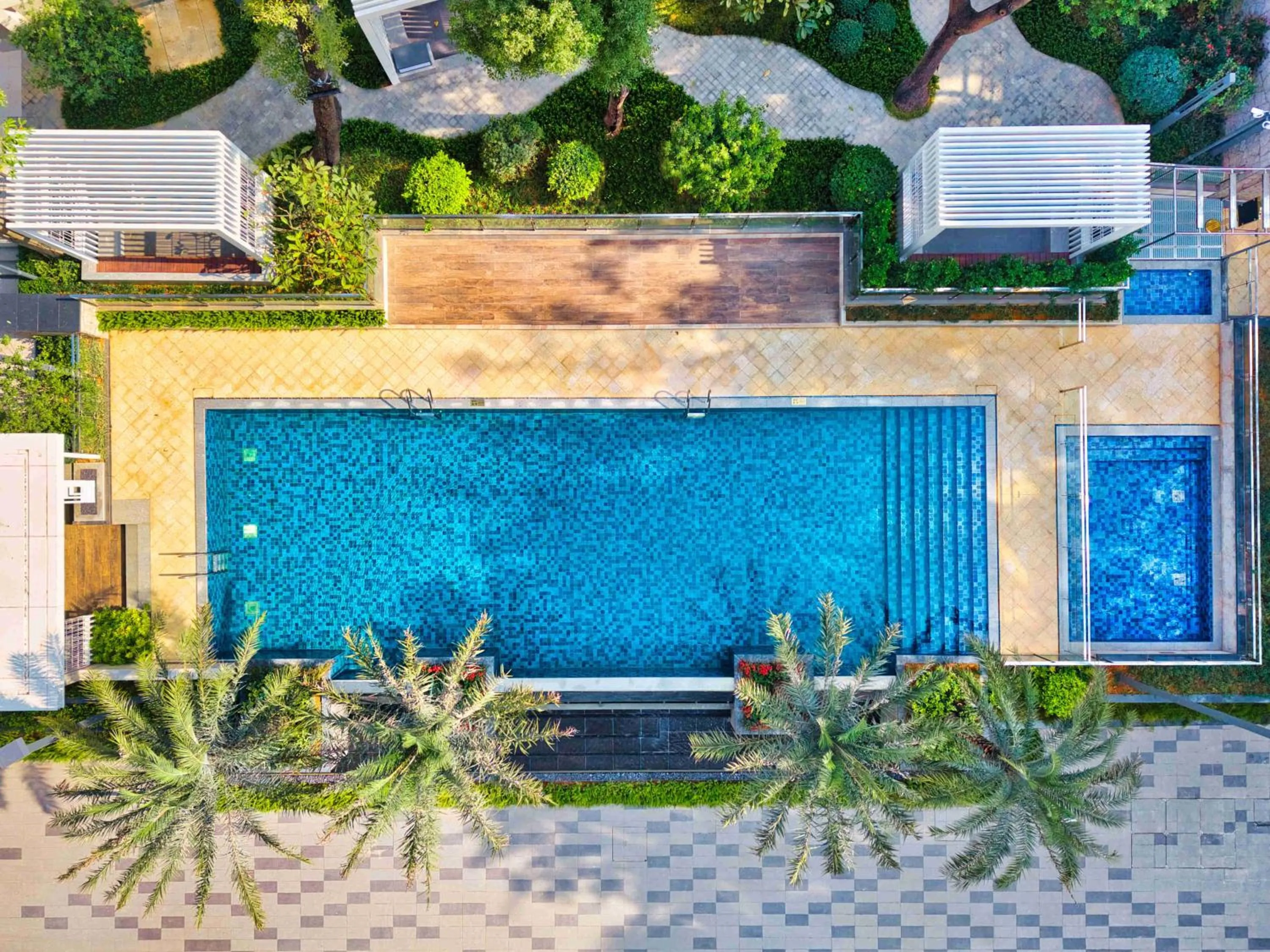 Pool view in CM+ Service Apartment Shenzhen Taige