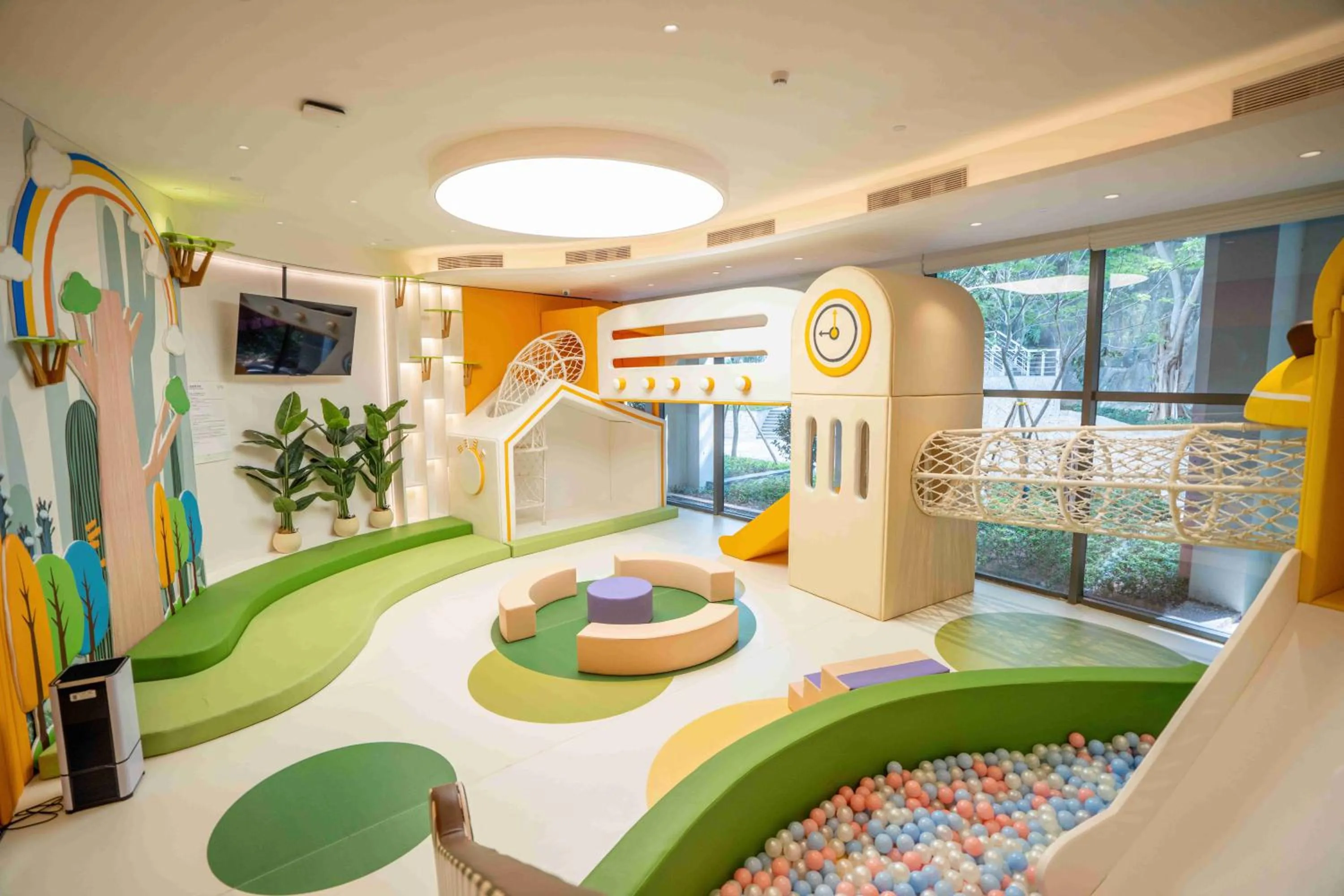 Children play ground, Bed in CM+ Service Apartment Shenzhen Taige
