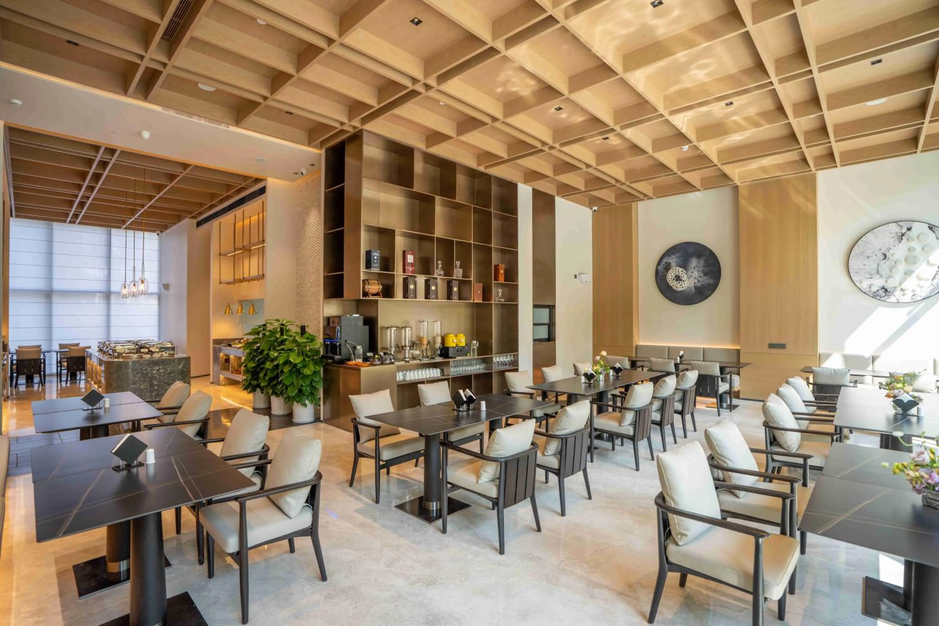 Restaurant/places to eat in CM+ Service Apartment Shenzhen Taige