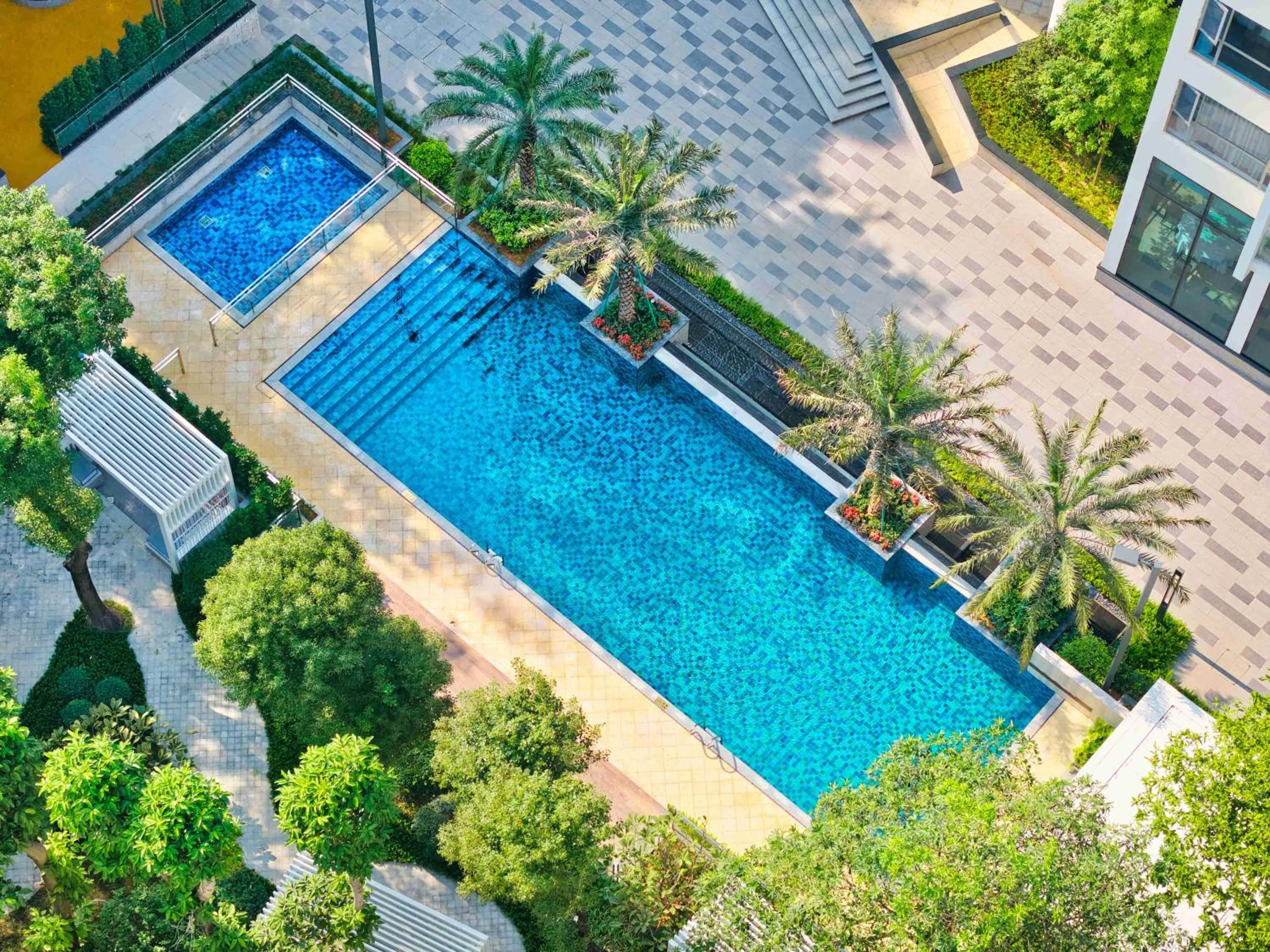 Swimming pool in CM+ Service Apartment Shenzhen Taige