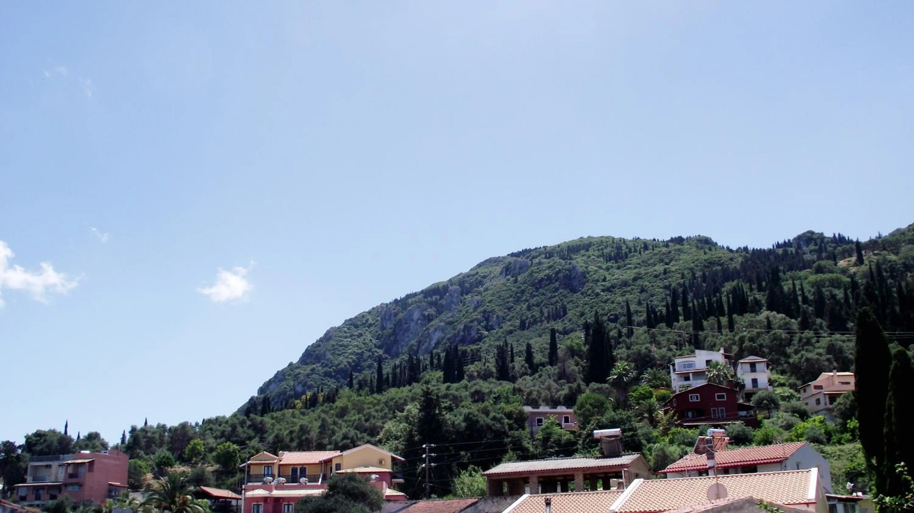 Facade/entrance in Avra Budget Beach Rooms