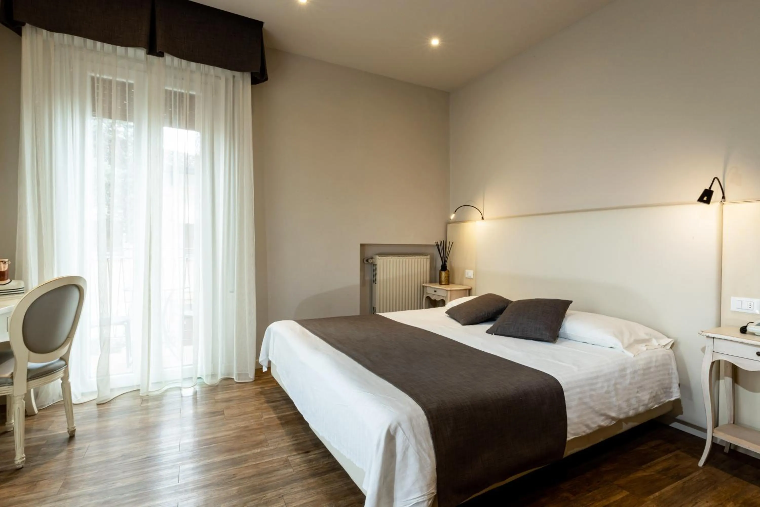 Photo of the whole room in Hotel Marconi