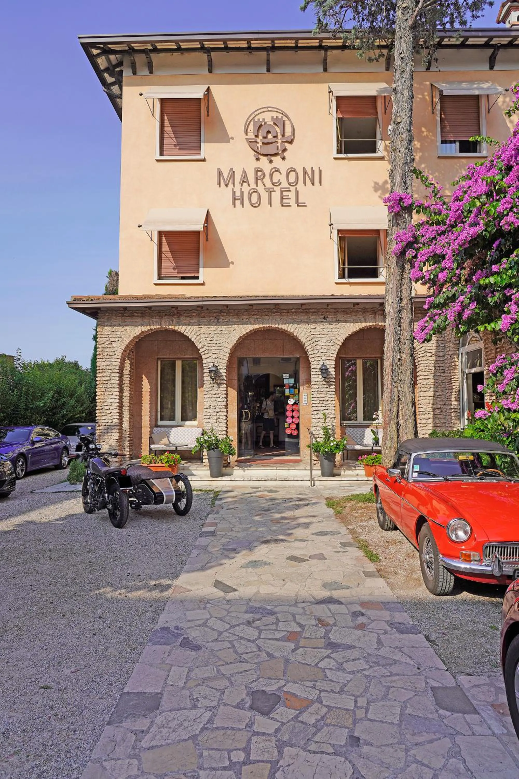 Facade/entrance in Hotel Marconi