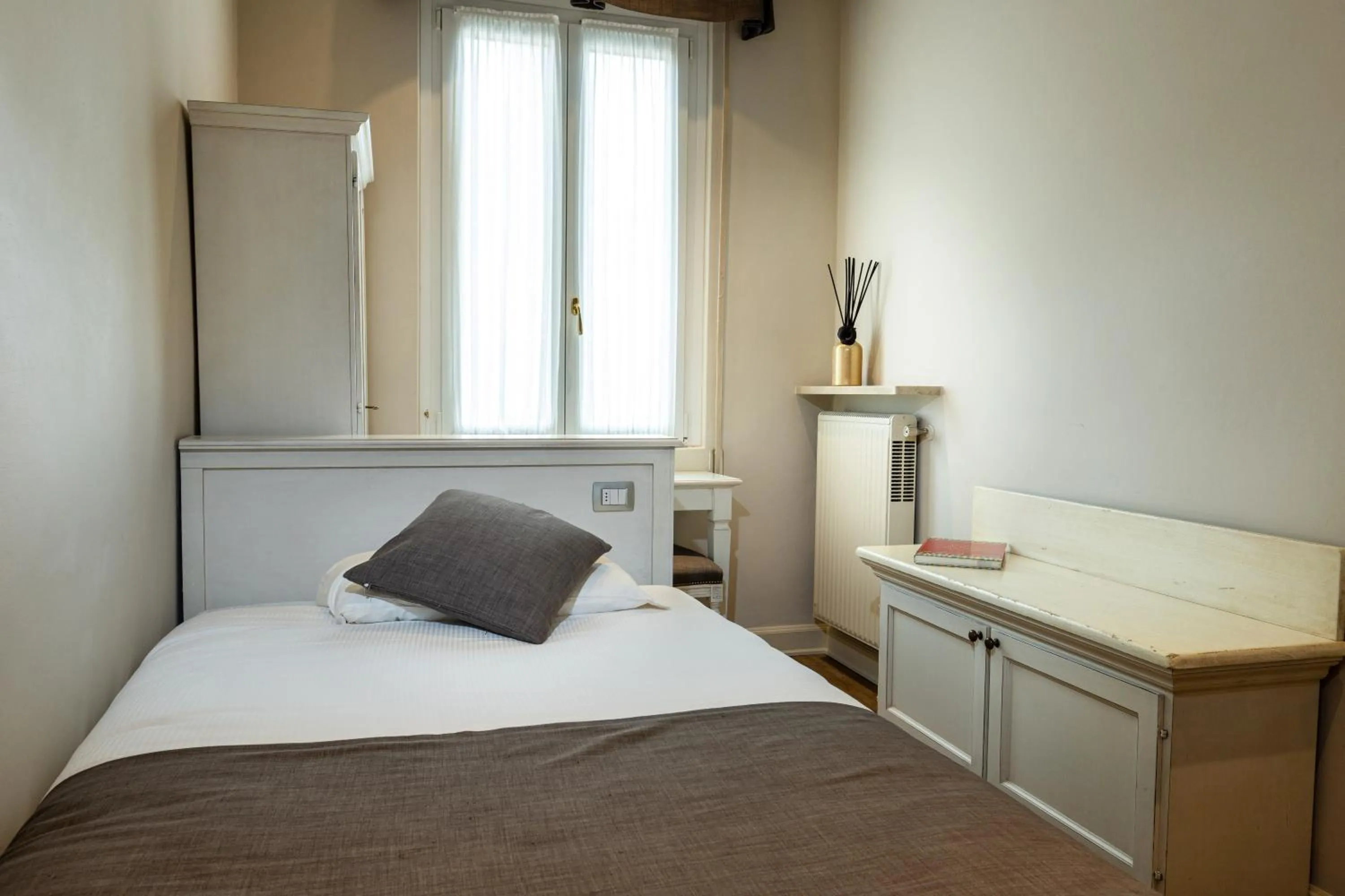 Photo of the whole room in Hotel Marconi