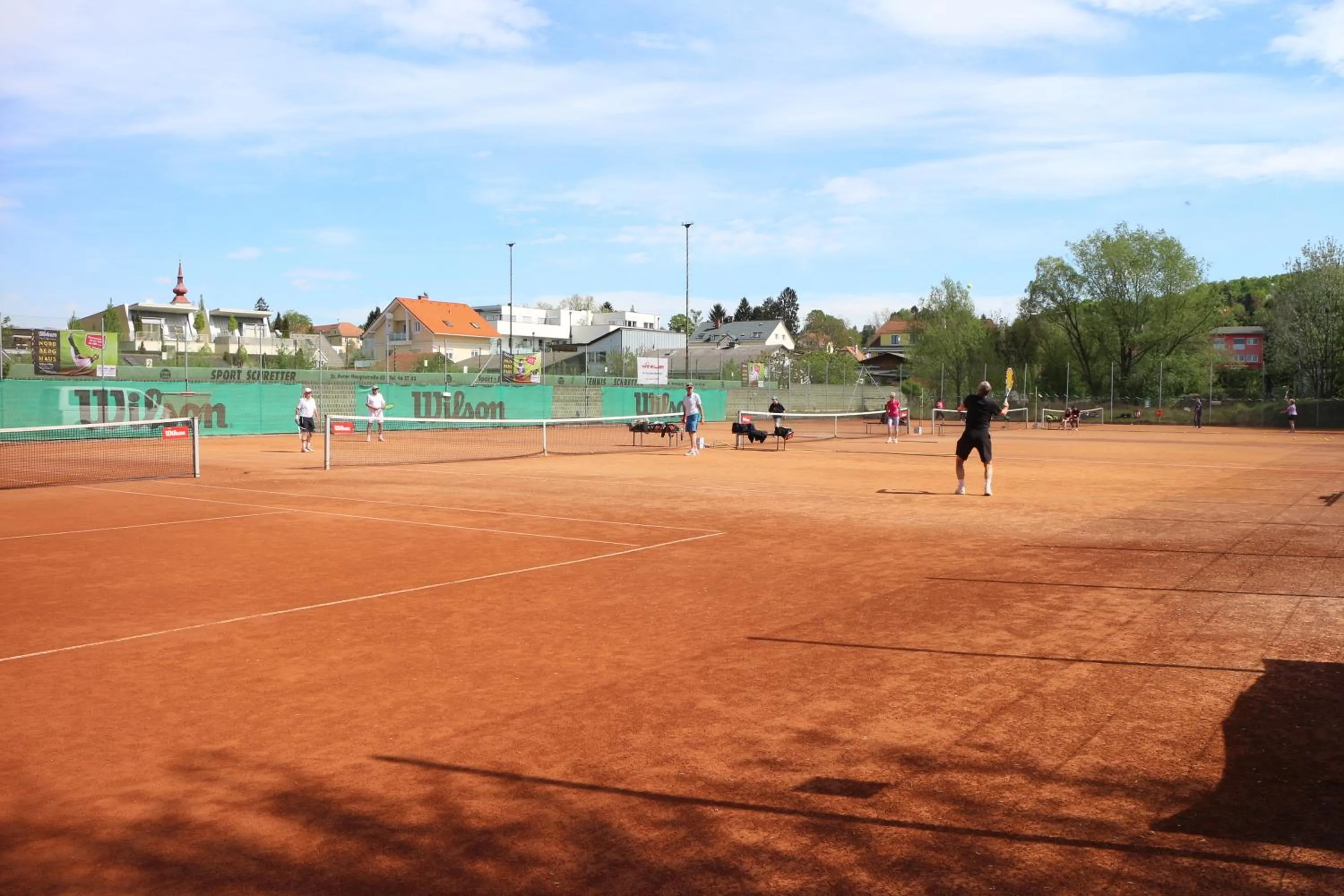 Tennis court in CenterCourt Hotel