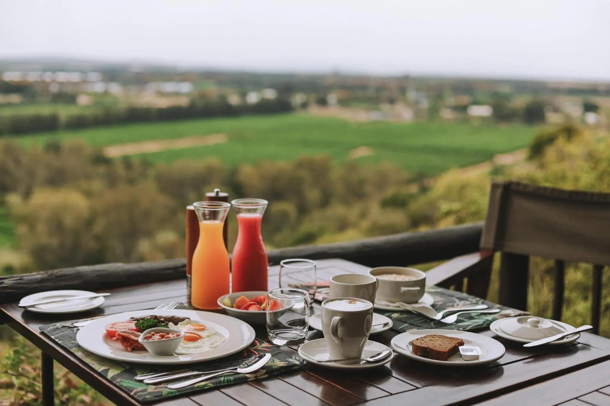 Continental breakfast in Hitgeheim Country Lodge