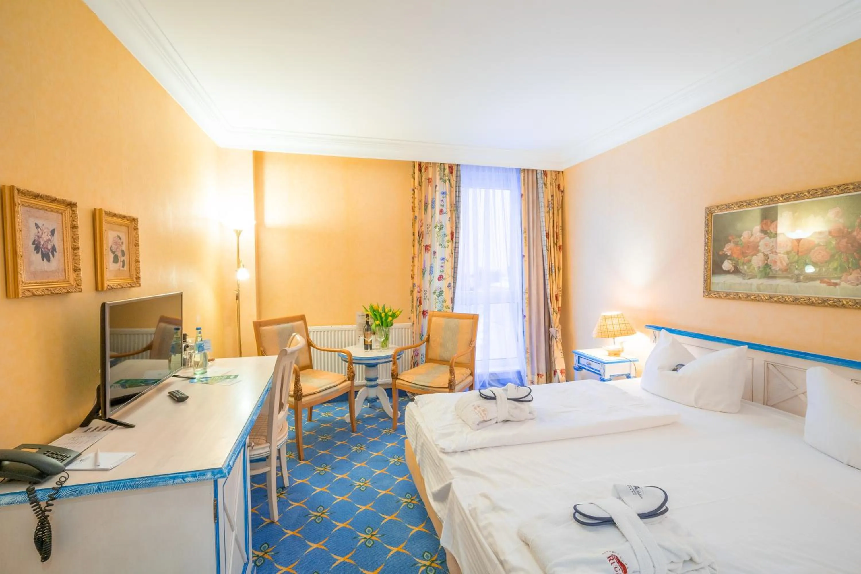 Photo of the whole room, Bed in Rugard Thermal Strandhotel