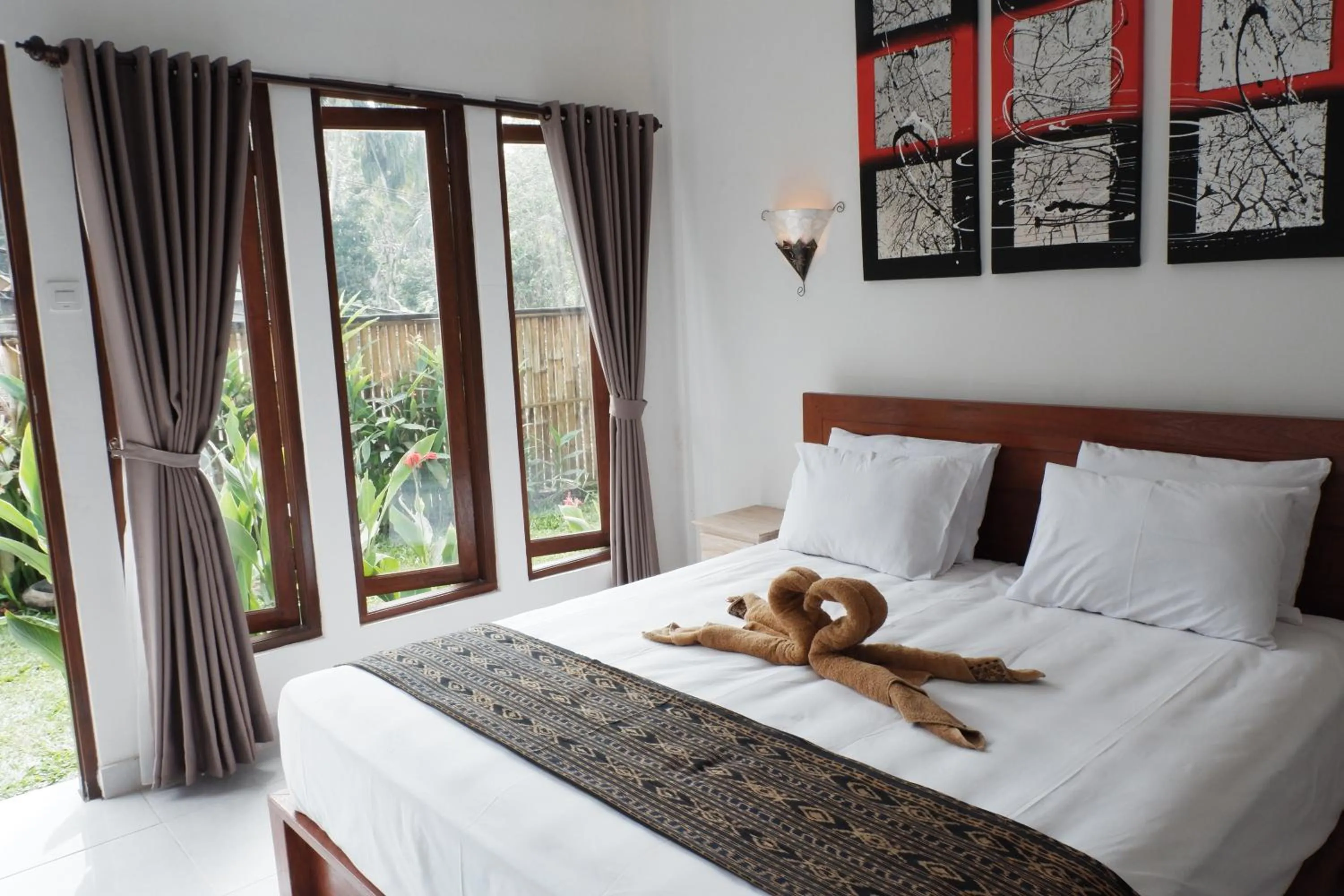 Bed in Ramaya Ubud View