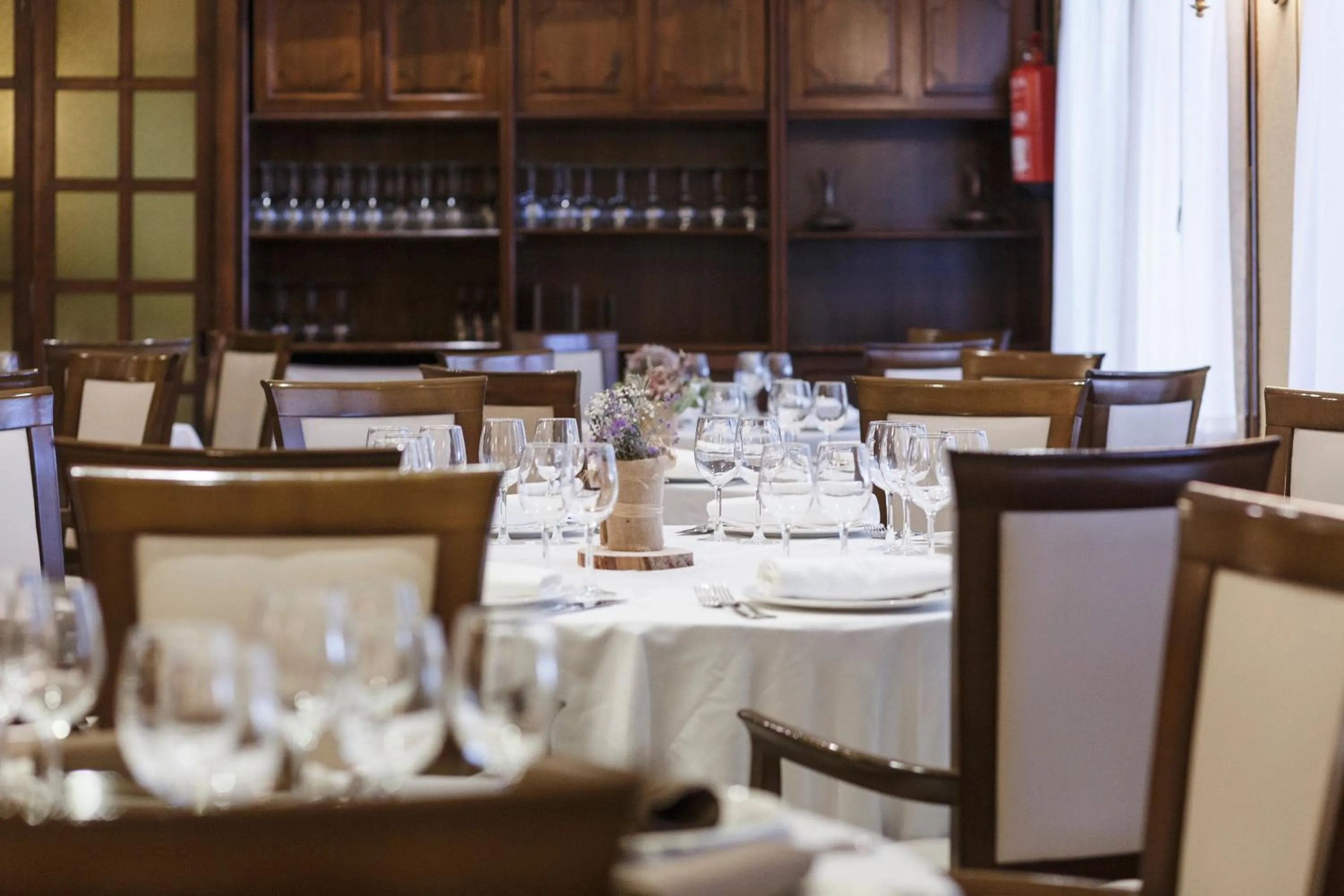 Restaurant/places to eat in Hotel Restaurante Emilio