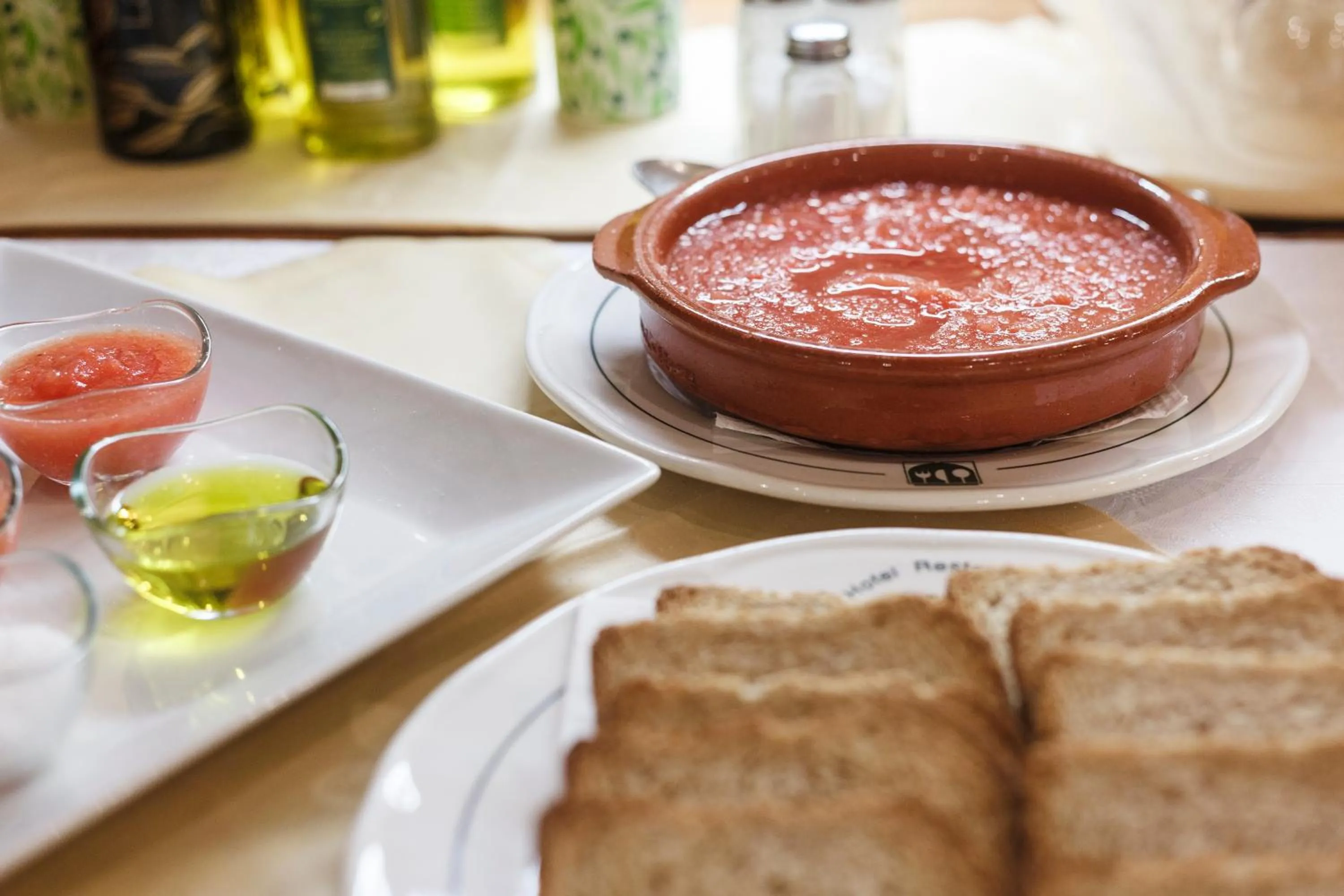 Lounge or bar in Hotel Restaurante Emilio